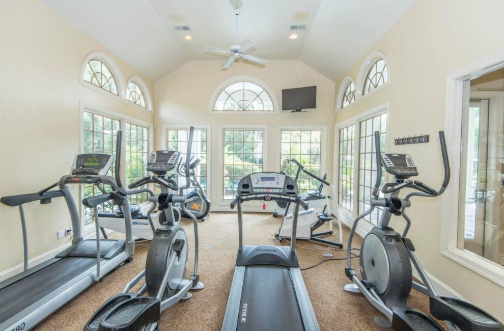 700 Daniel Ellis Dr, Charleston SC  12308-3034 exterior