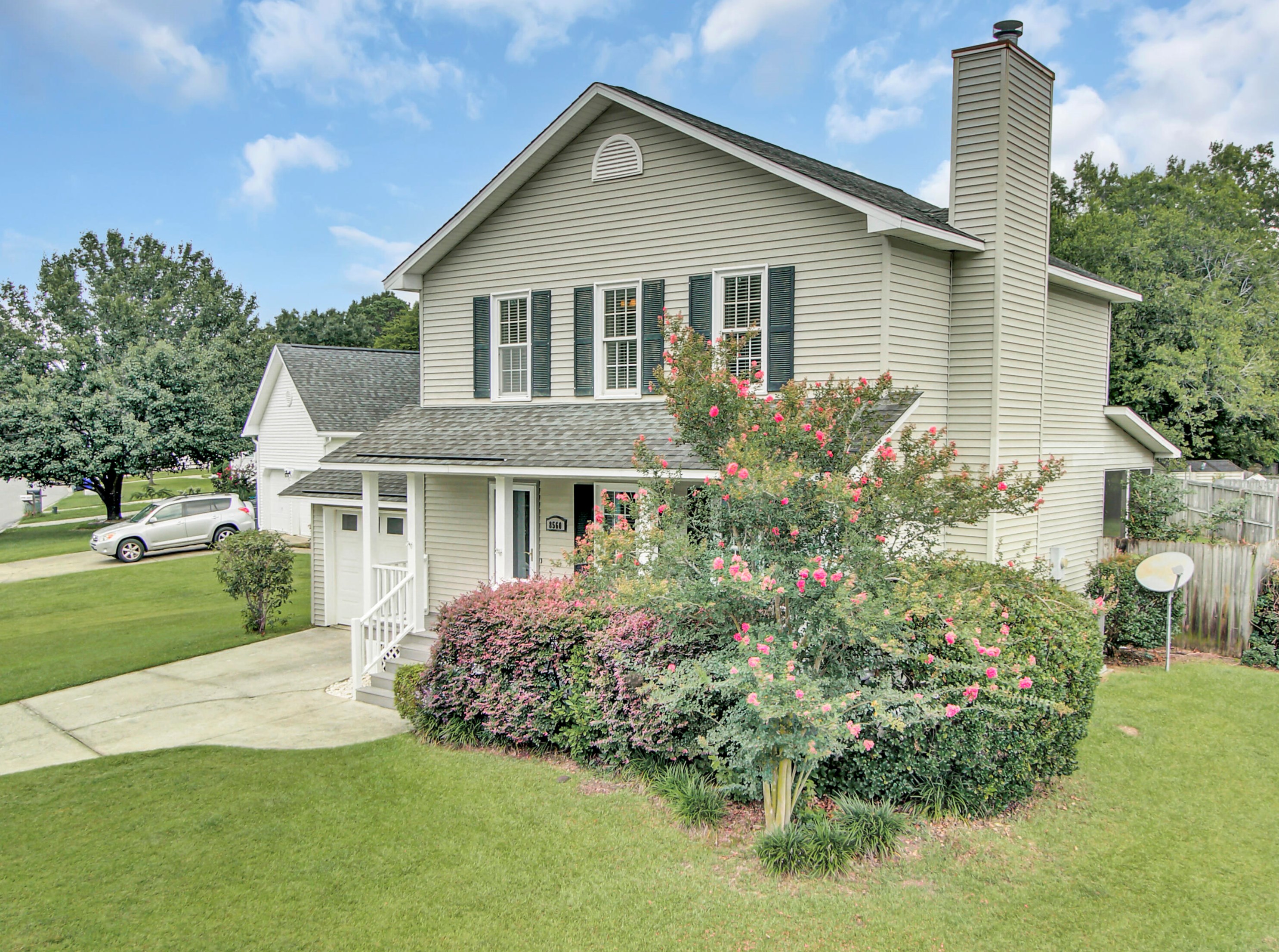 8560 Bentwood Dr, Charleston SC  29406-9779 exterior