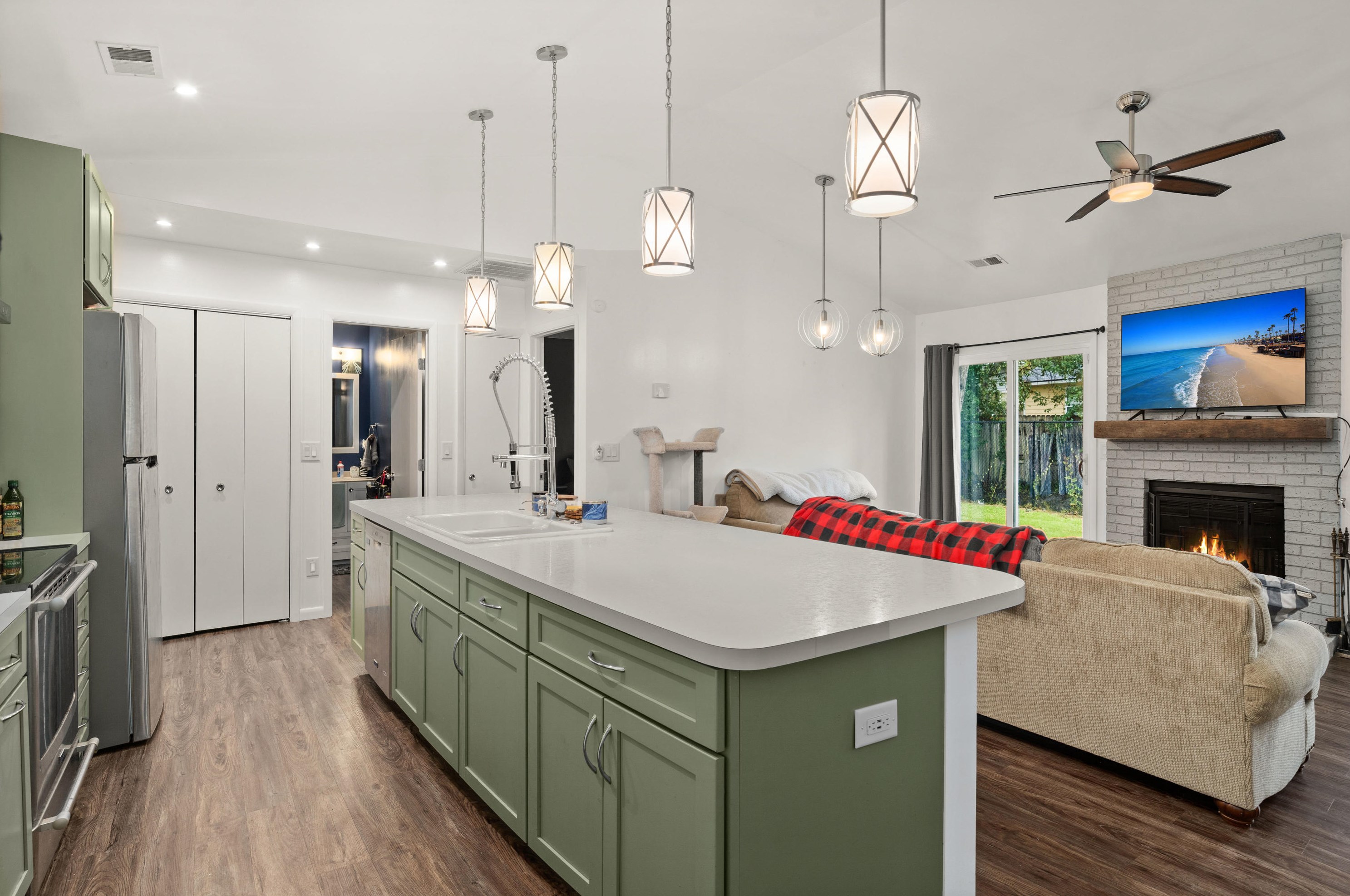 234 Persimmon Cir, Charleston SC  29445-5739 exterior
