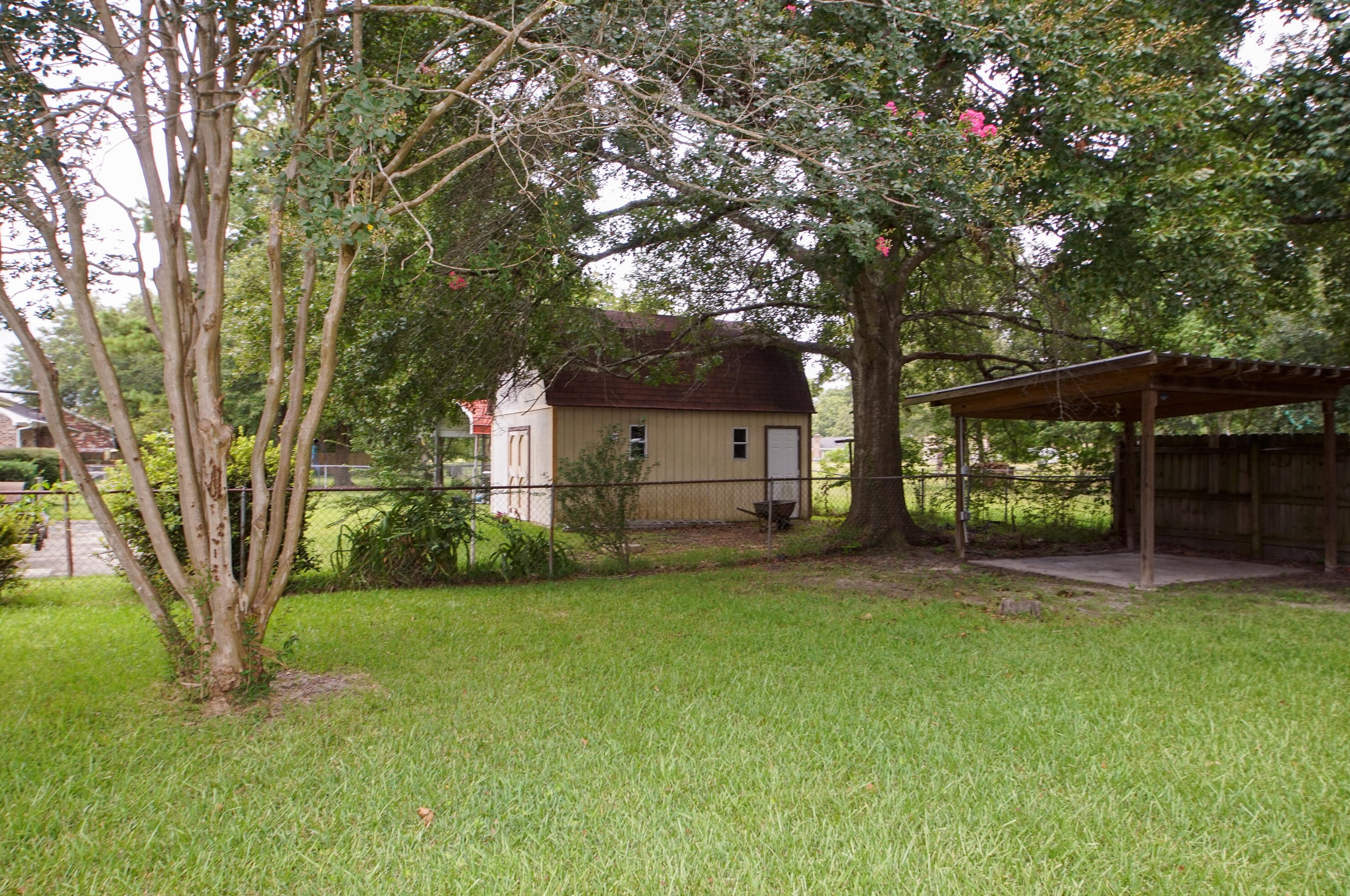 506 Longleaf Rd, Summerville SC  29483-2067 exterior