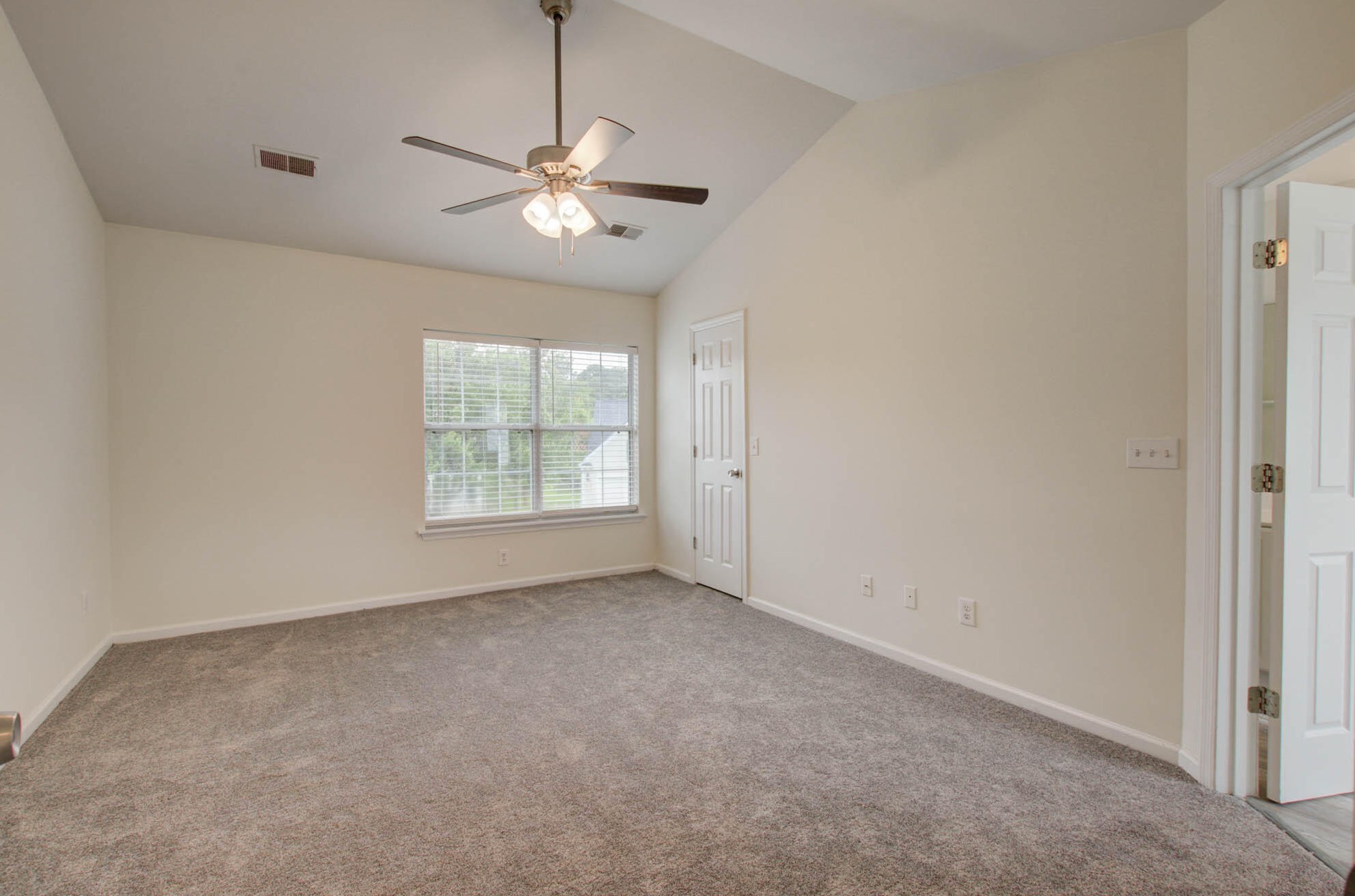 1650 Pin Oak Cut, Mount Pleasant SC  29466-8020 exterior