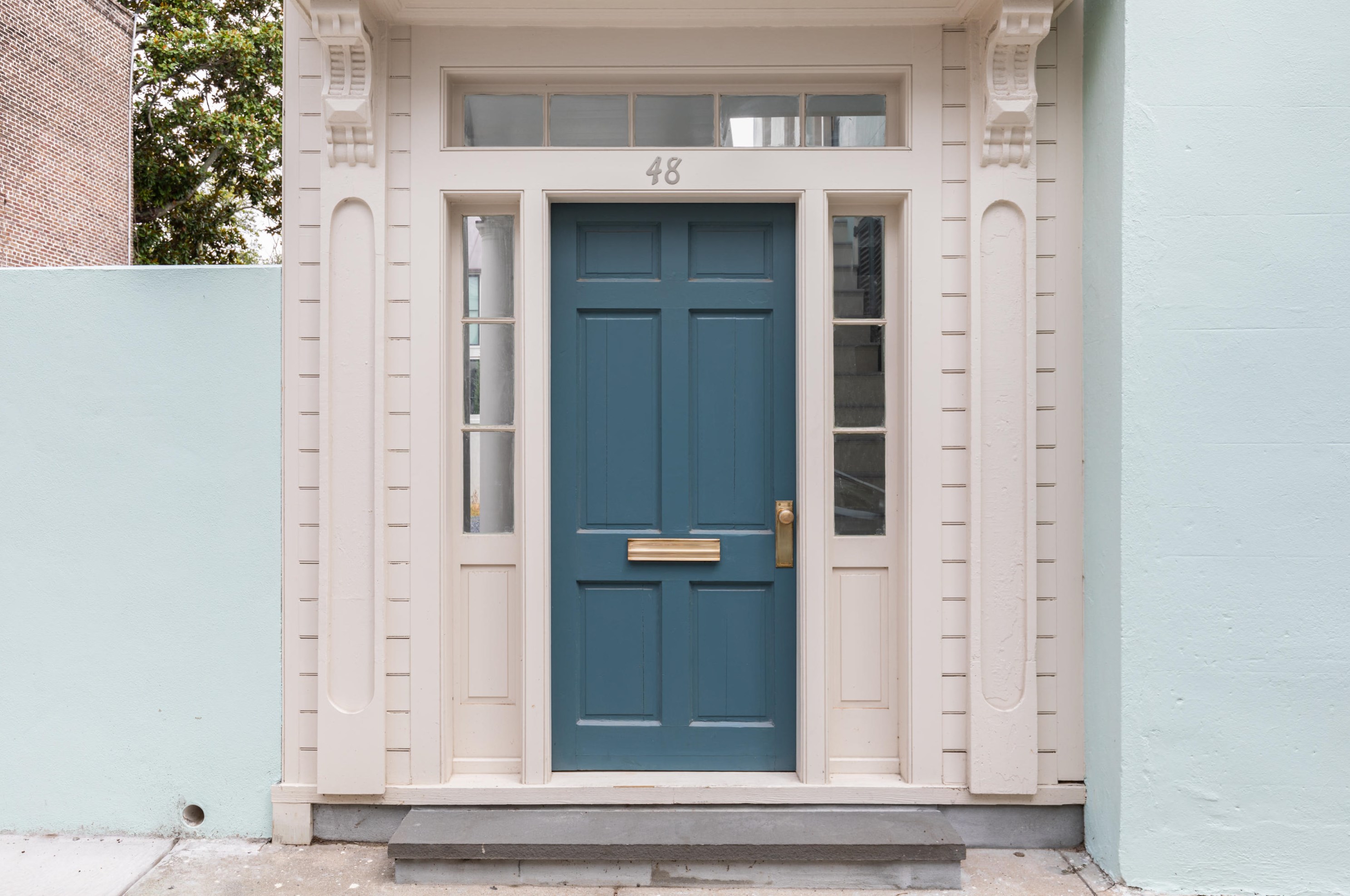 48 Society St, Charleston SC  29401-1619 exterior