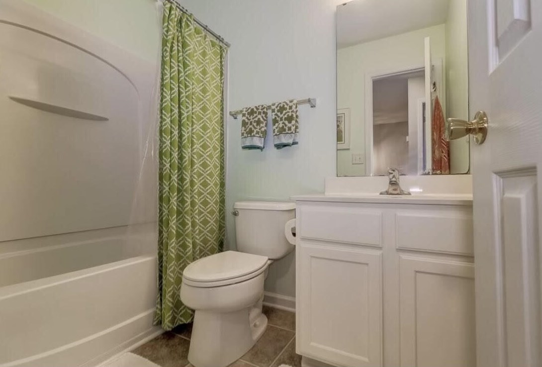 539 Tayrn Dr, Charleston SC  29492-8238 exterior