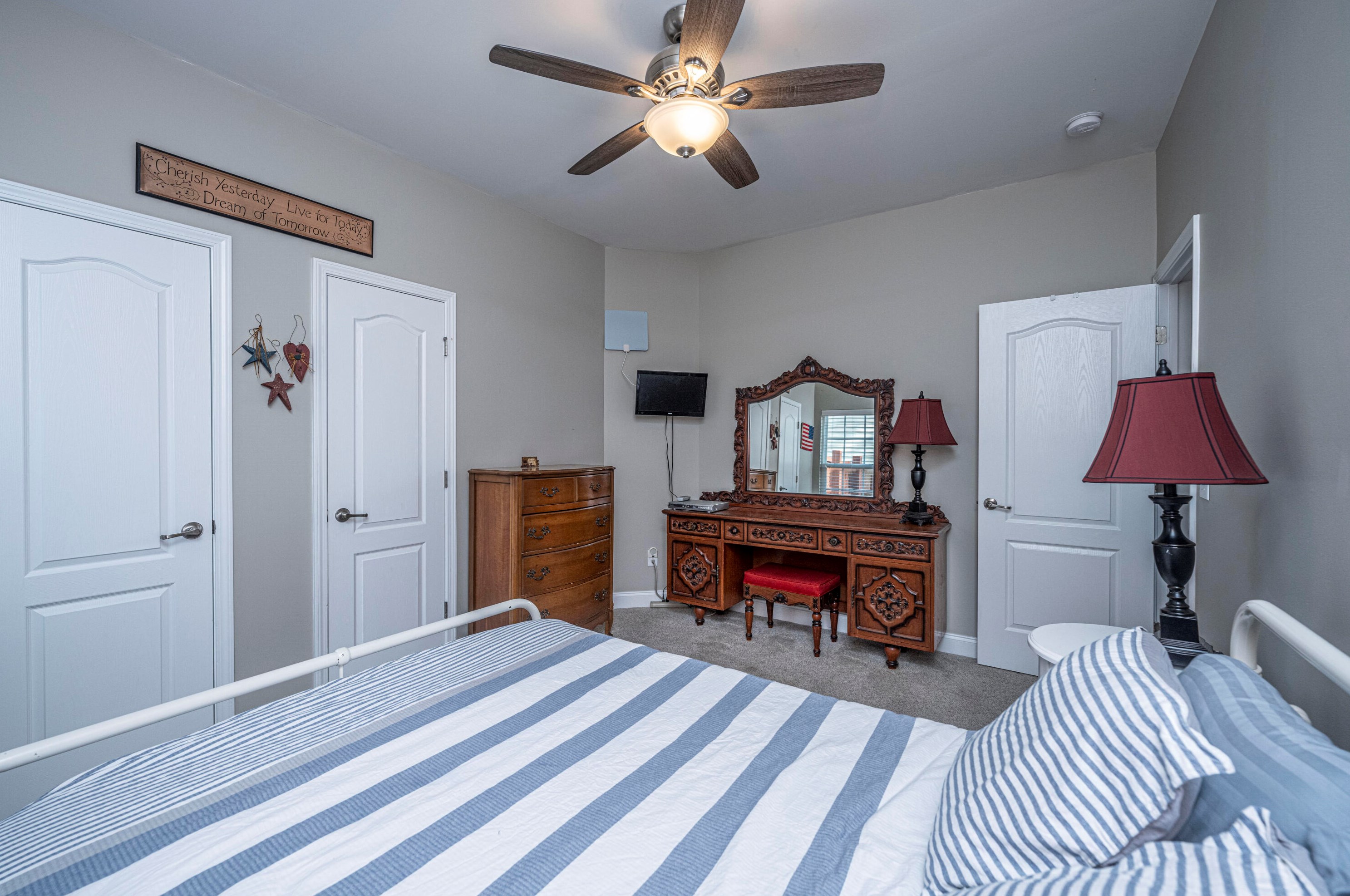 209 Red Leaf Blvd, Moncks Corner SC  29461-8881 exterior
