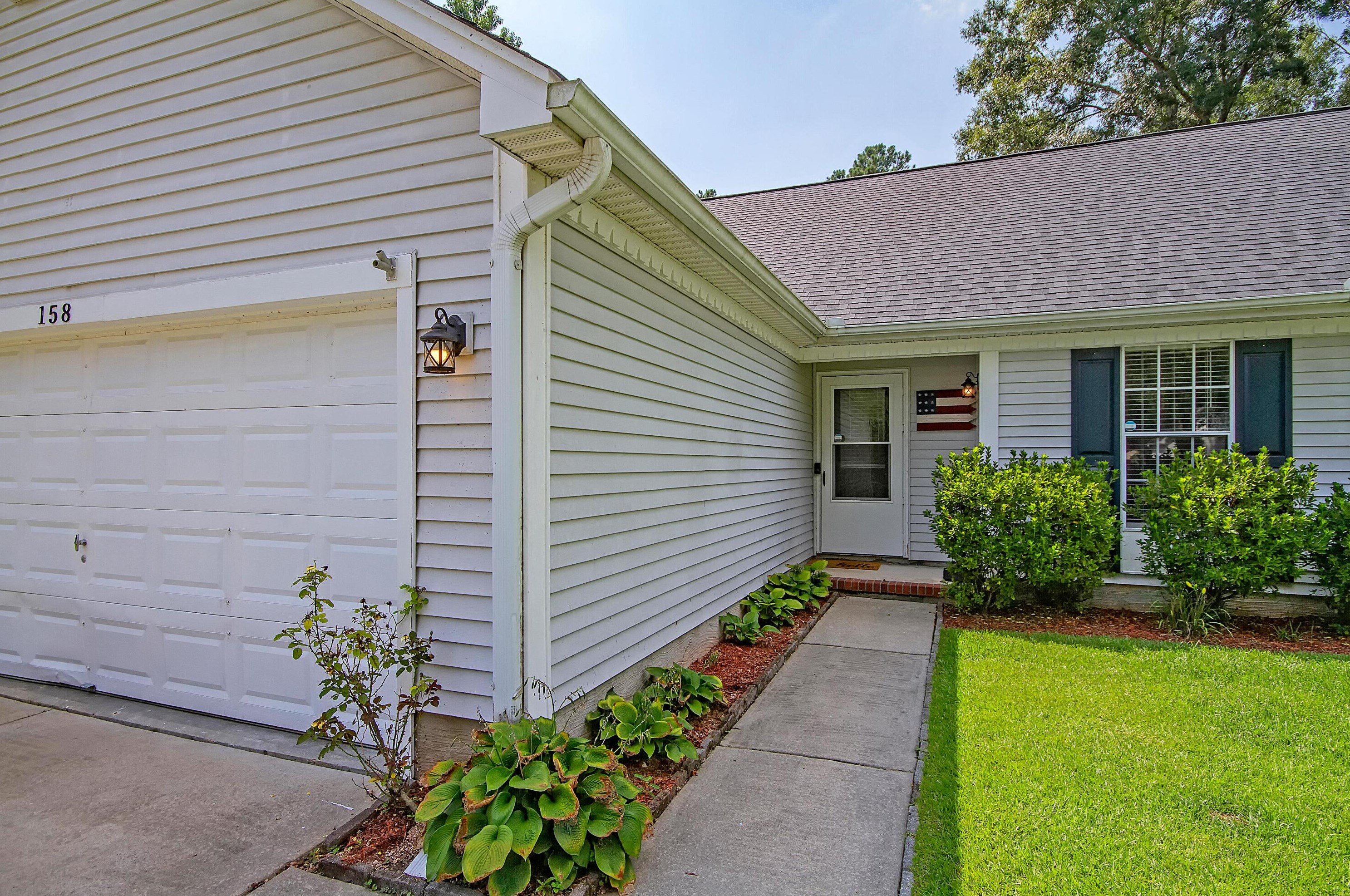 158 Danzid Dr, Summerville SC  29483-9283 exterior