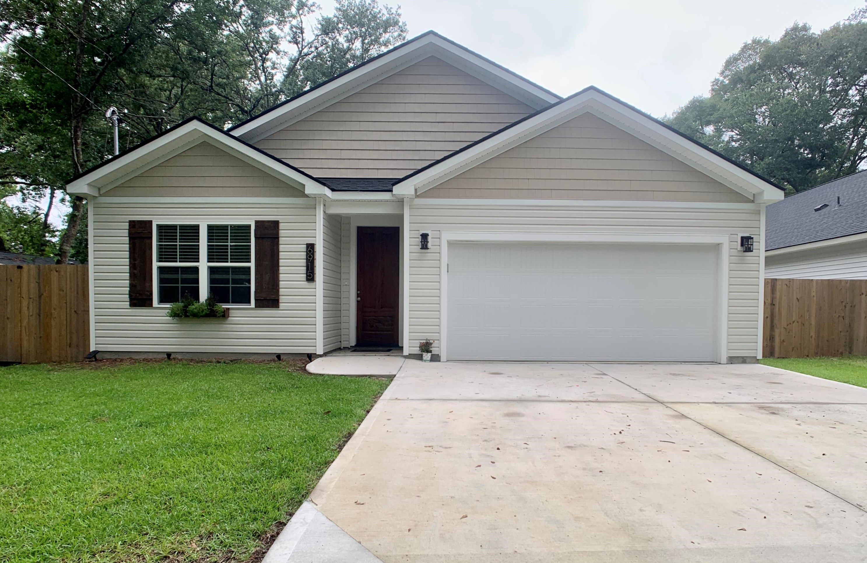 6915 Orvin St, Charleston SC  29406-4510 exterior