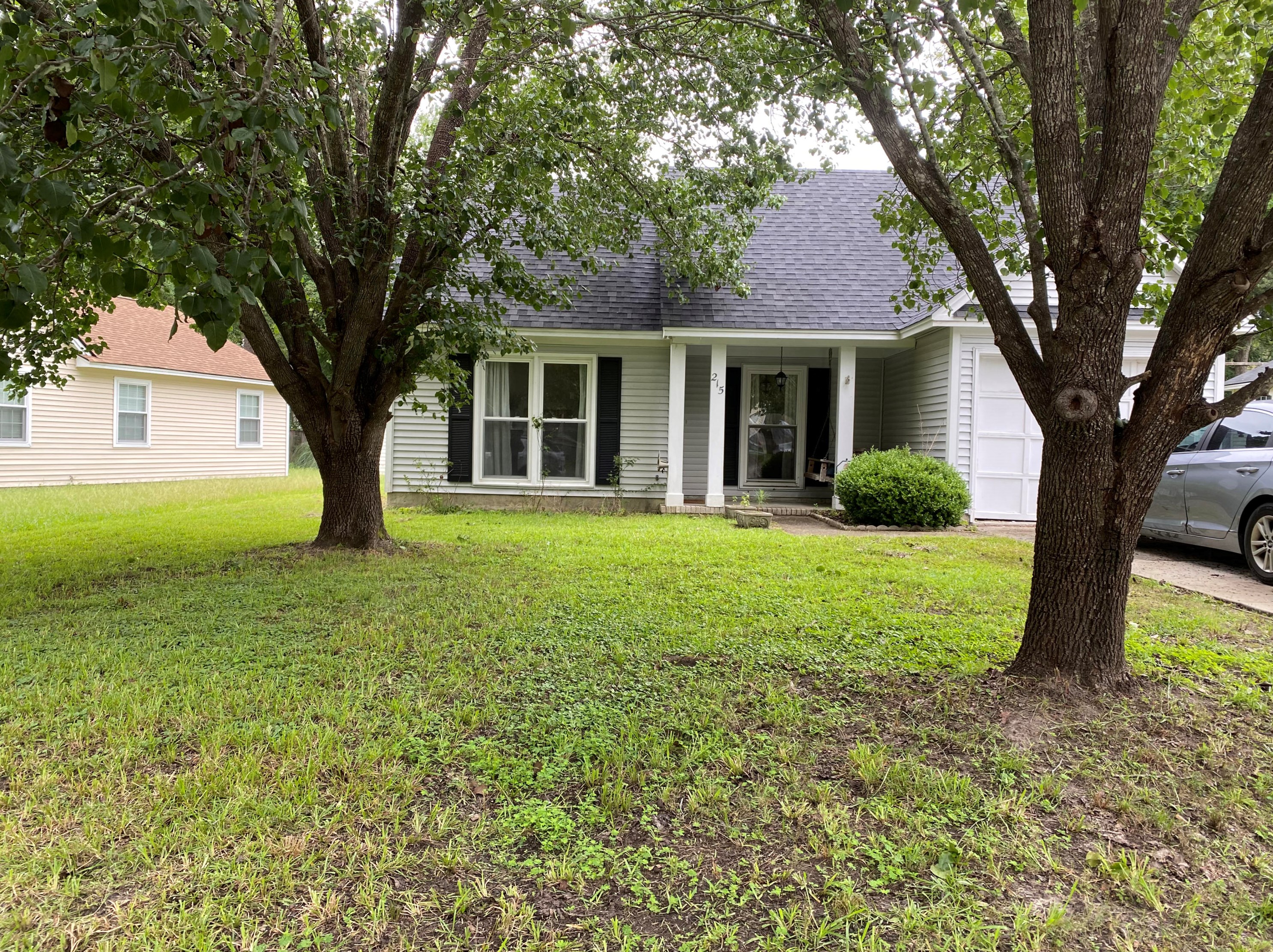 215 Alston Cir, Charleston SC  29445-7502 exterior