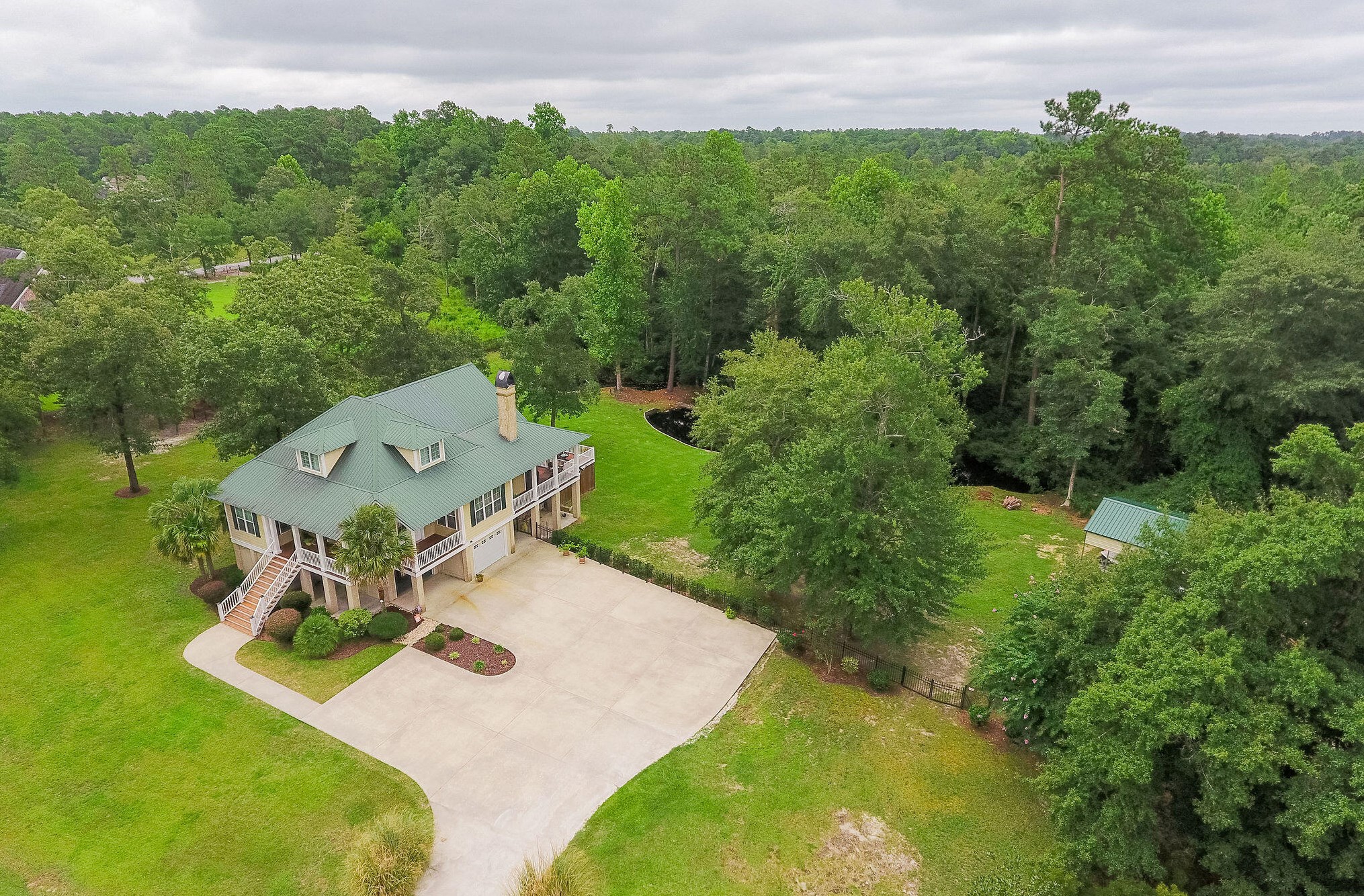 51 Denmark Ct, Walterboro SC  29488-5677 exterior