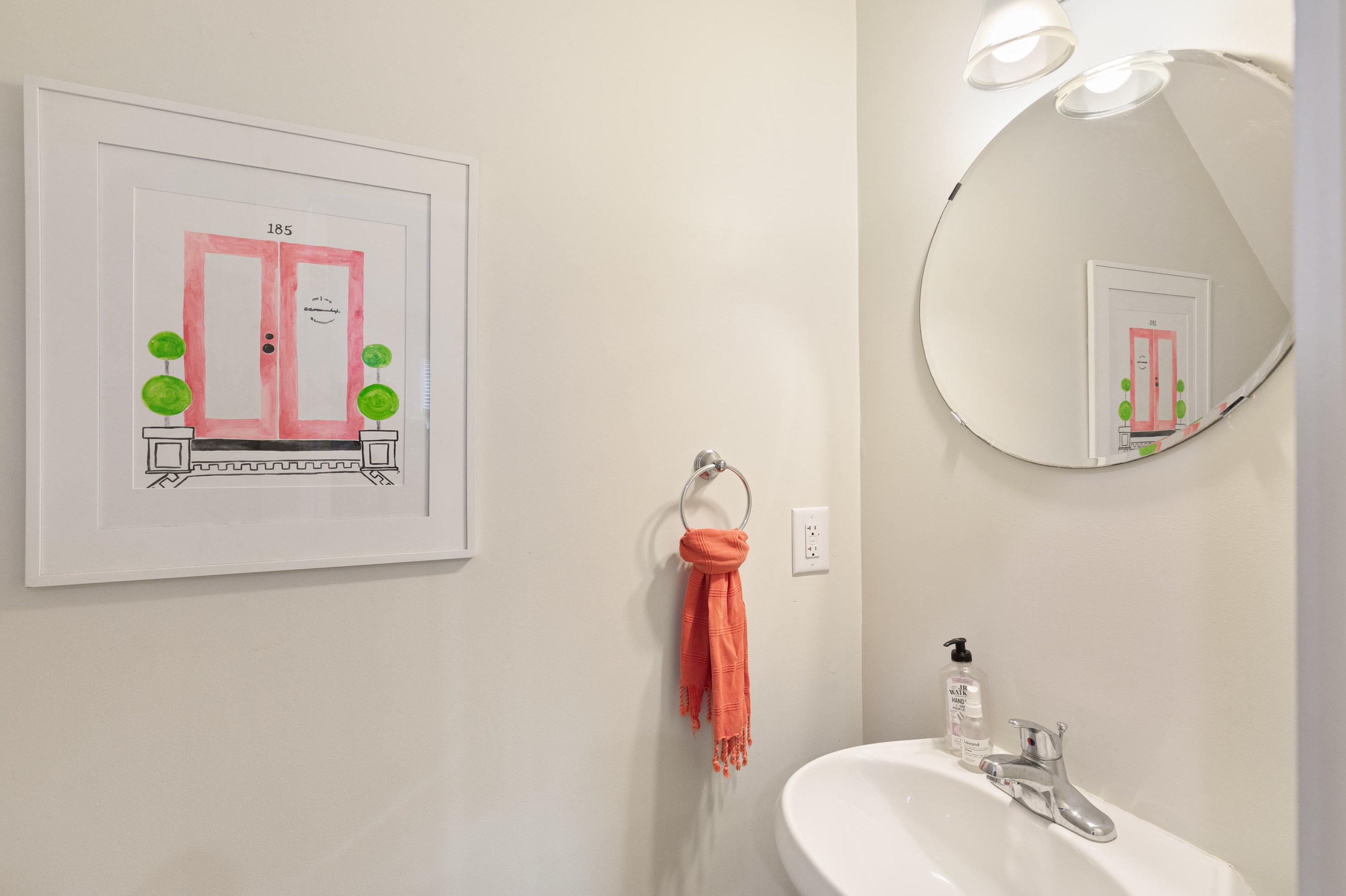 79 Grove St, Charleston SC  29403-3705 exterior