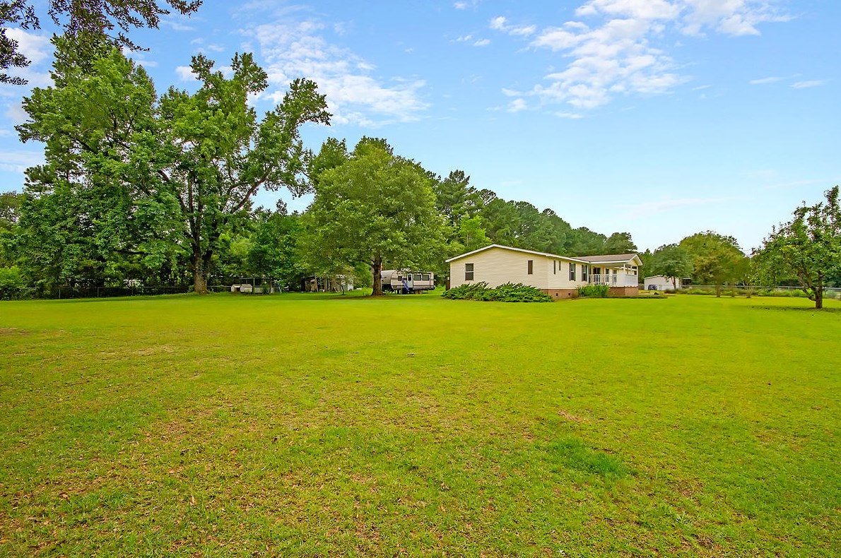 207 Catawba Hl Ct, Walterboro SC  29488-6689 exterior