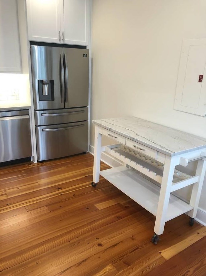 70 Smith St, Charleston SC  29401-1328 exterior