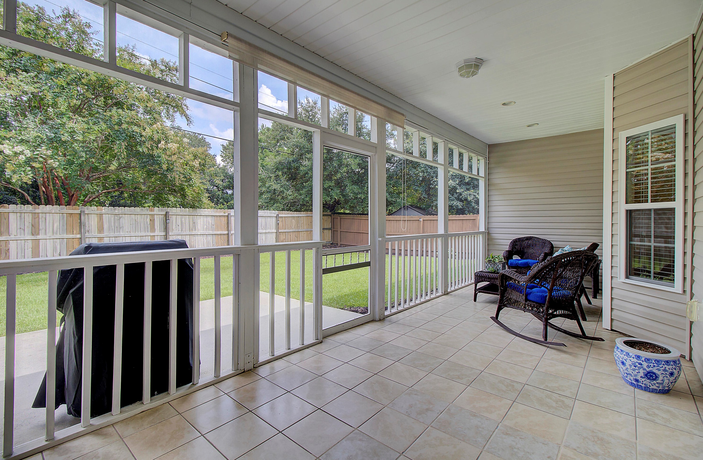 7506 Hawks Cir, Charleston SC  29410-8248 exterior