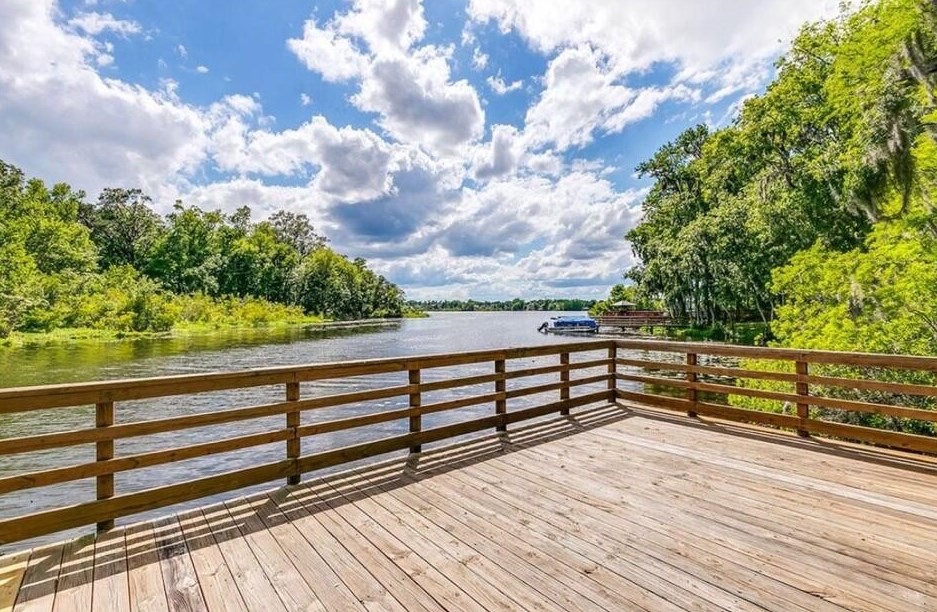 7506 Hawks Cir, Charleston SC  29410-8248 exterior