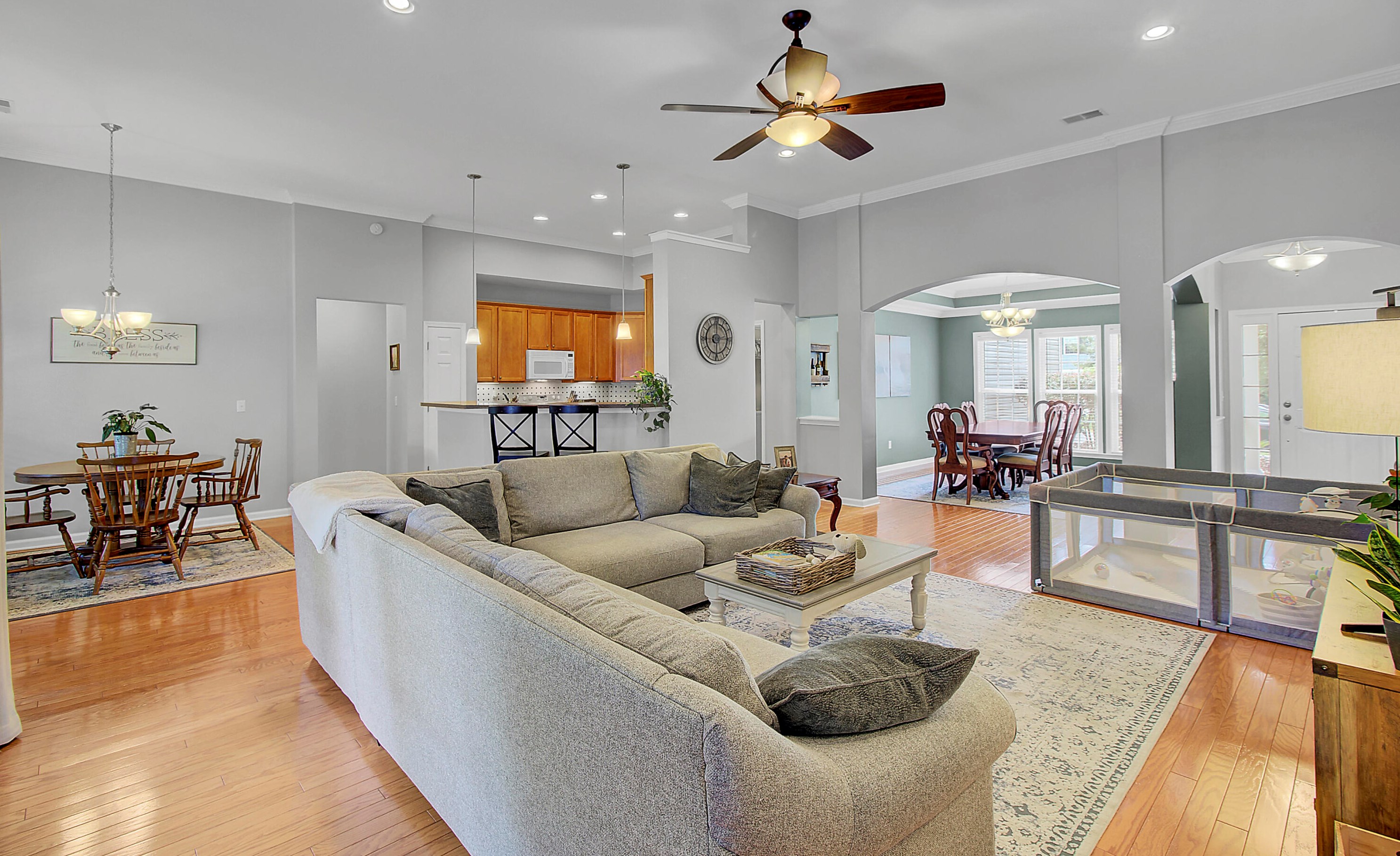 7506 Hawks Cir, Charleston SC  29410-8248 exterior