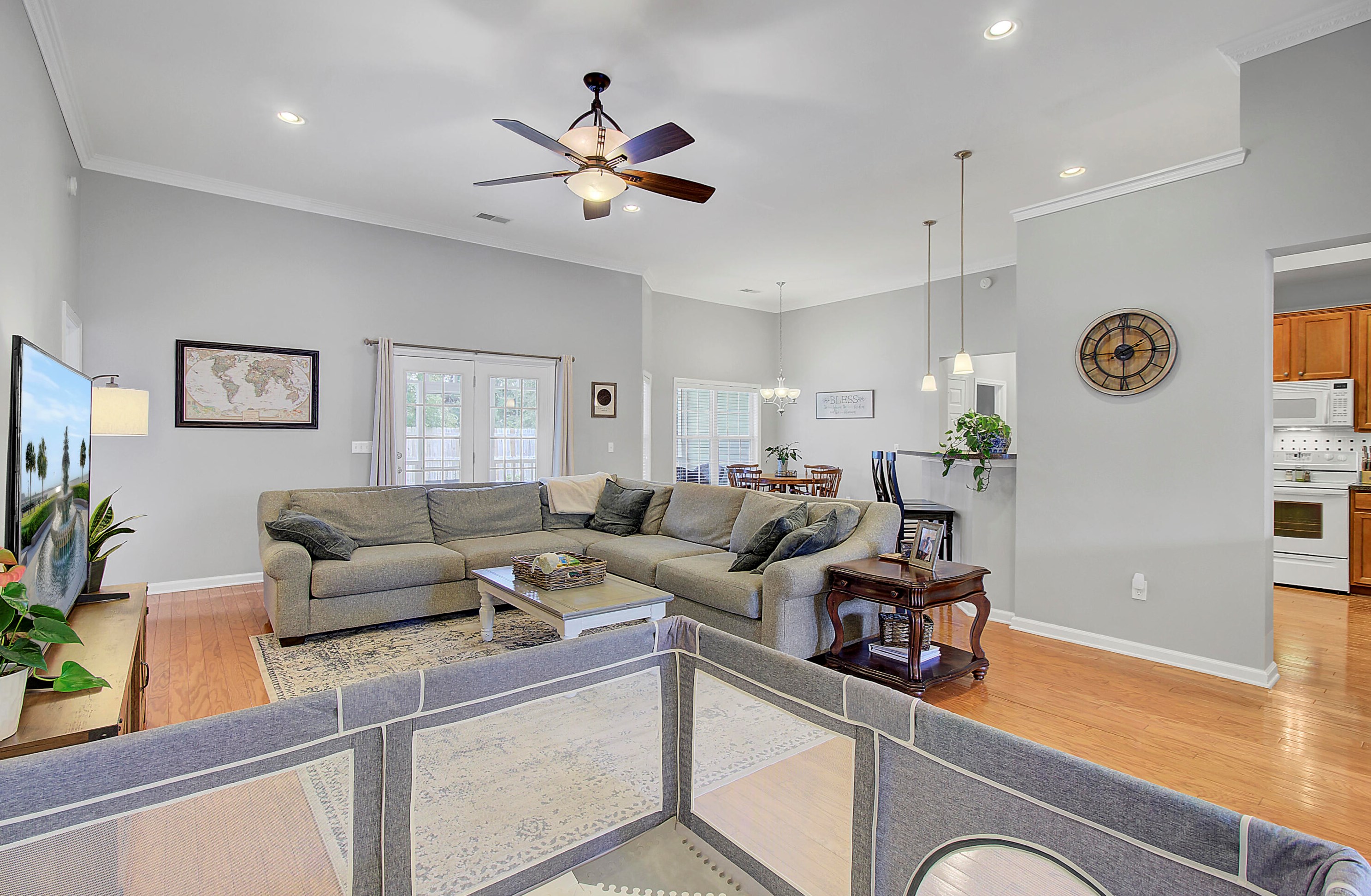 7506 Hawks Cir, Charleston SC  29410-8248 exterior