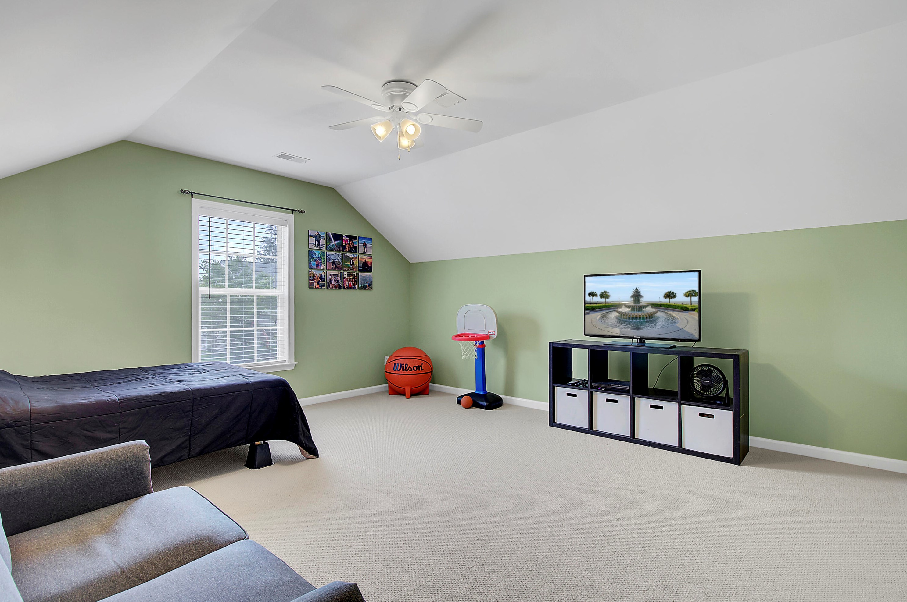 7506 Hawks Cir, Charleston SC  29410-8248 exterior