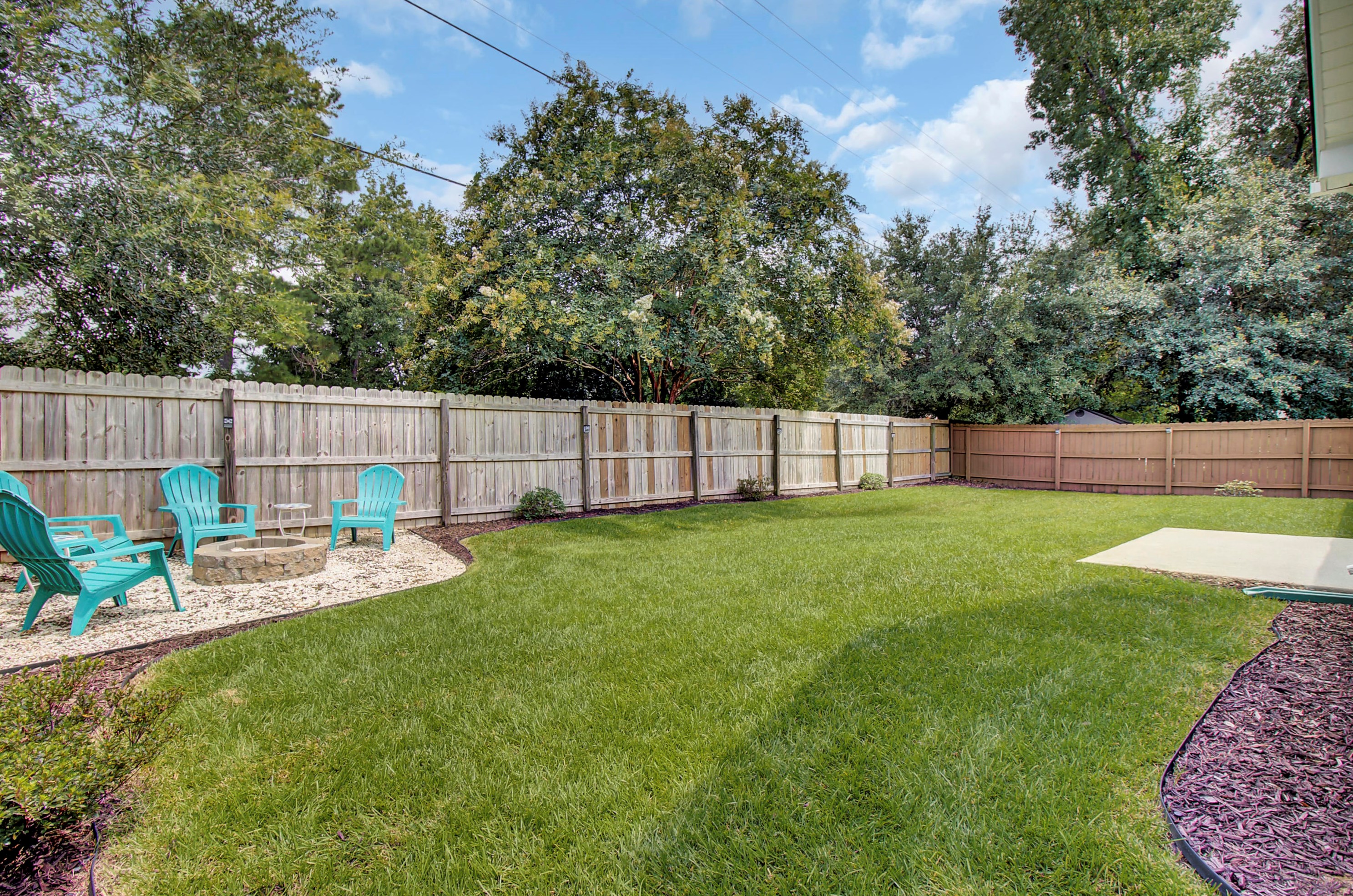 7506 Hawks Cir, Charleston SC  29410-8248 exterior