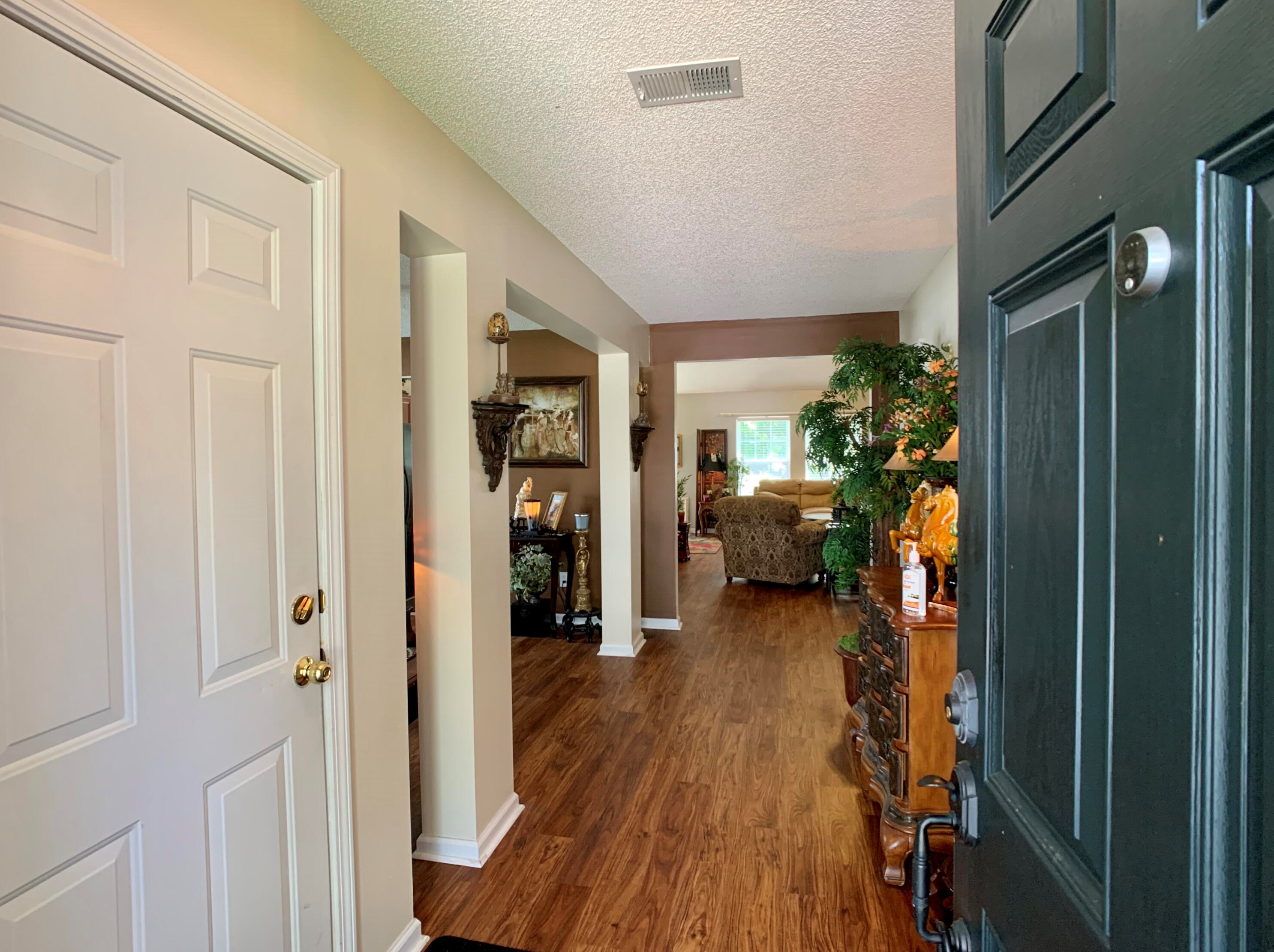 88 Dovetail Cir, Summerville SC  29483-7093 exterior