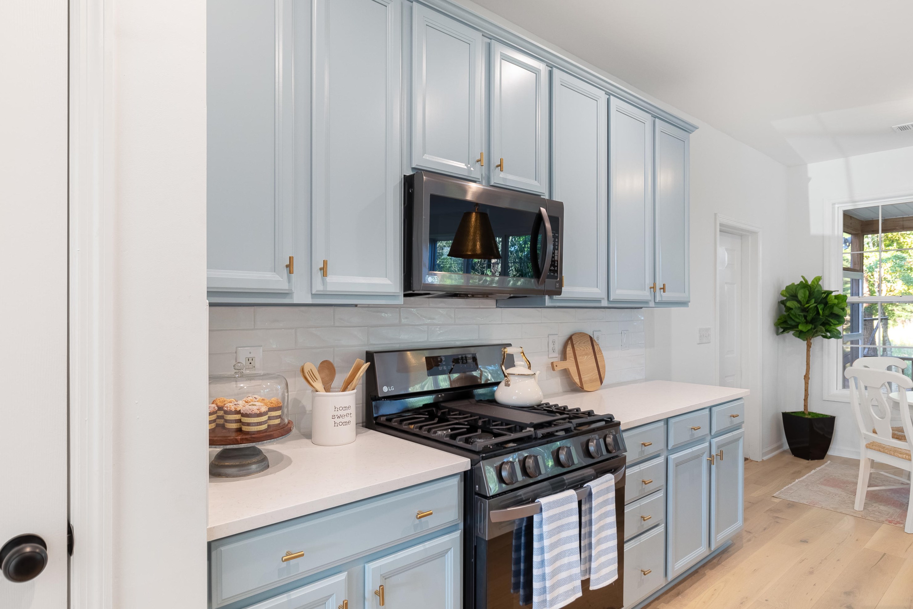2290 Sandy Point Ln, Mount Pleasant SC  29466-8933 exterior