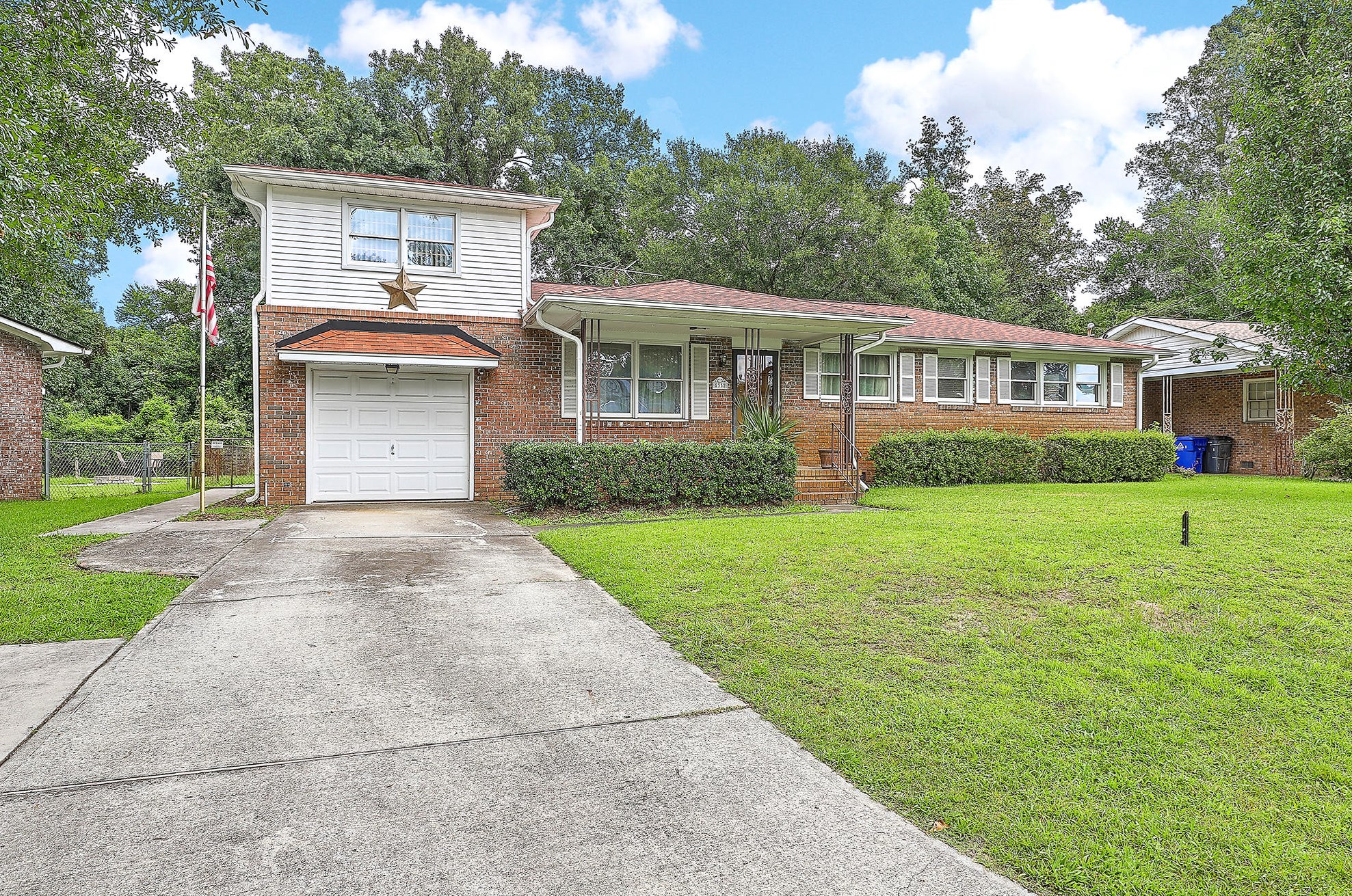 5332 Parkside Dr, Charleston SC  29405-4106 exterior