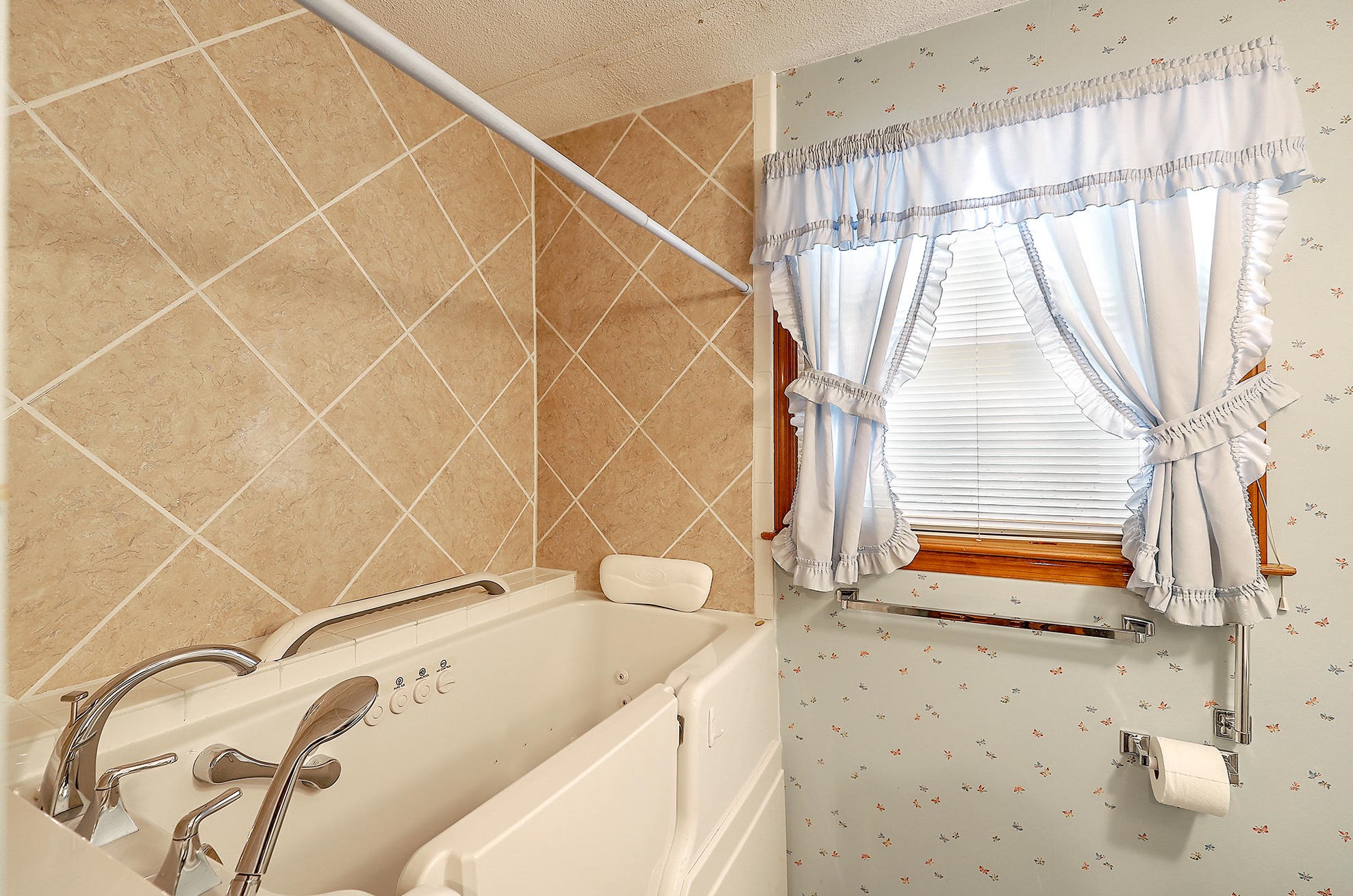 5332 Parkside Dr, Charleston SC  29405-4106 exterior