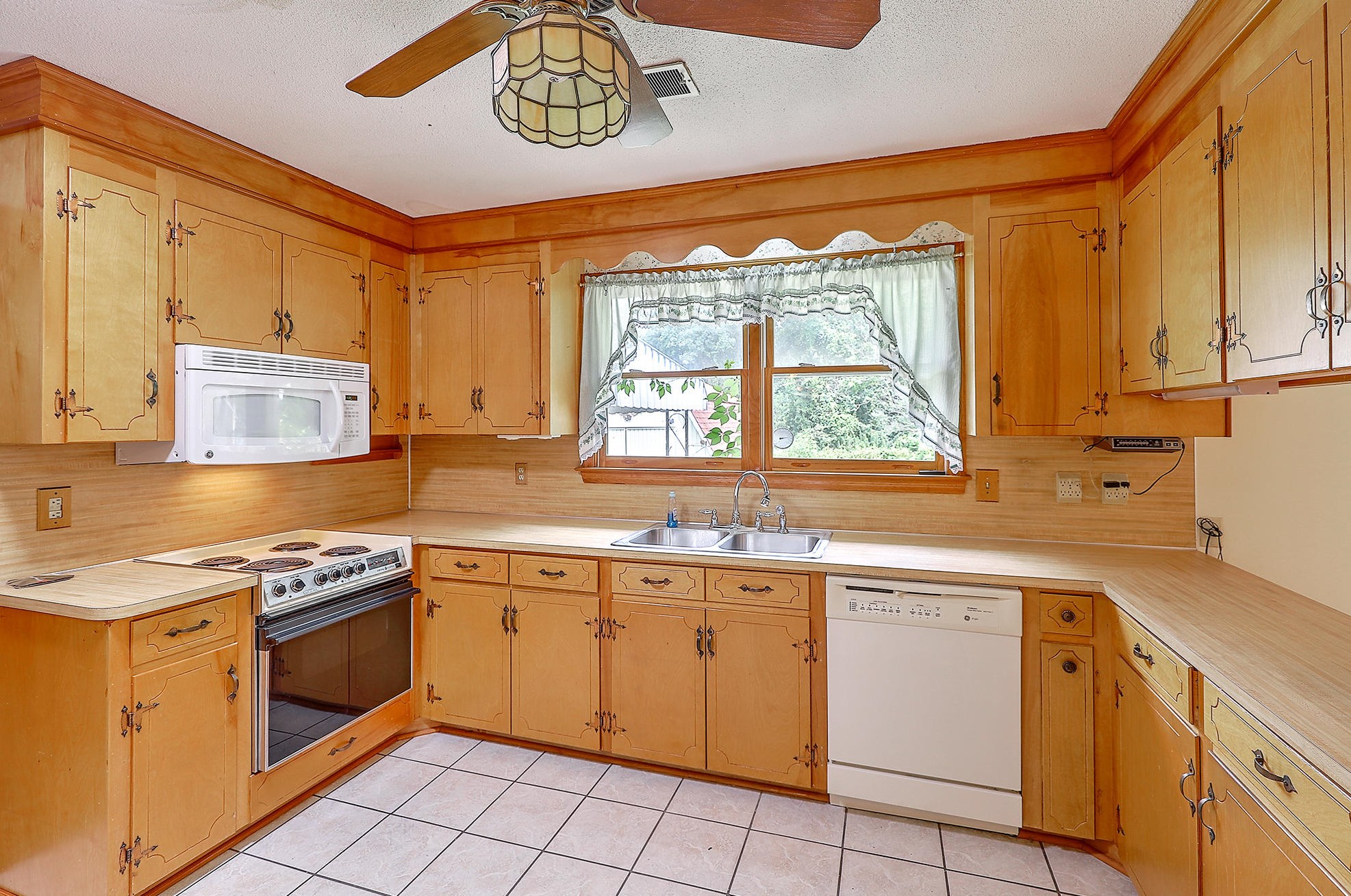 5332 Parkside Dr, Charleston SC  29405-4106 exterior