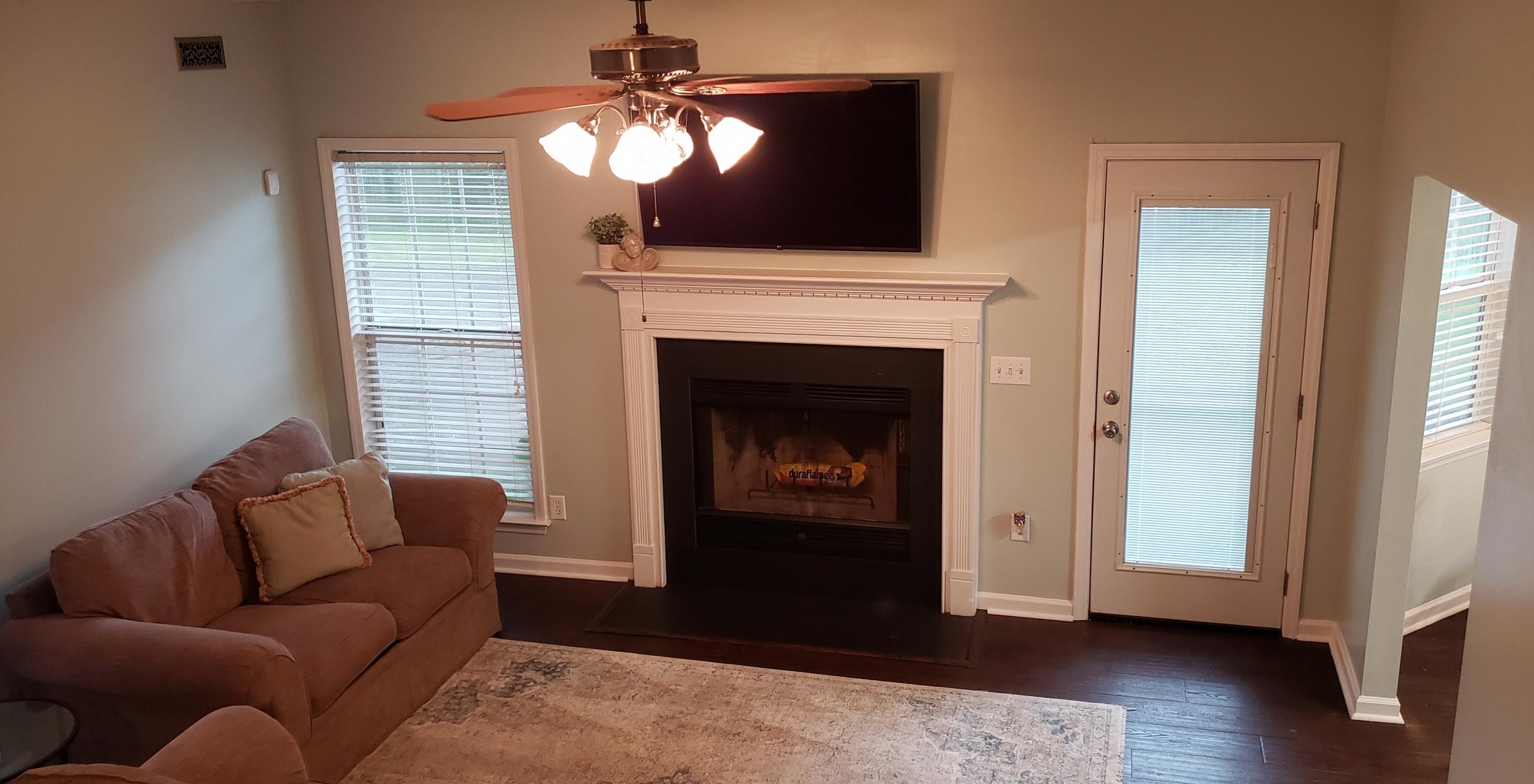 1600 Windsor Ln, Moncks Corner SC  29461-7154 exterior