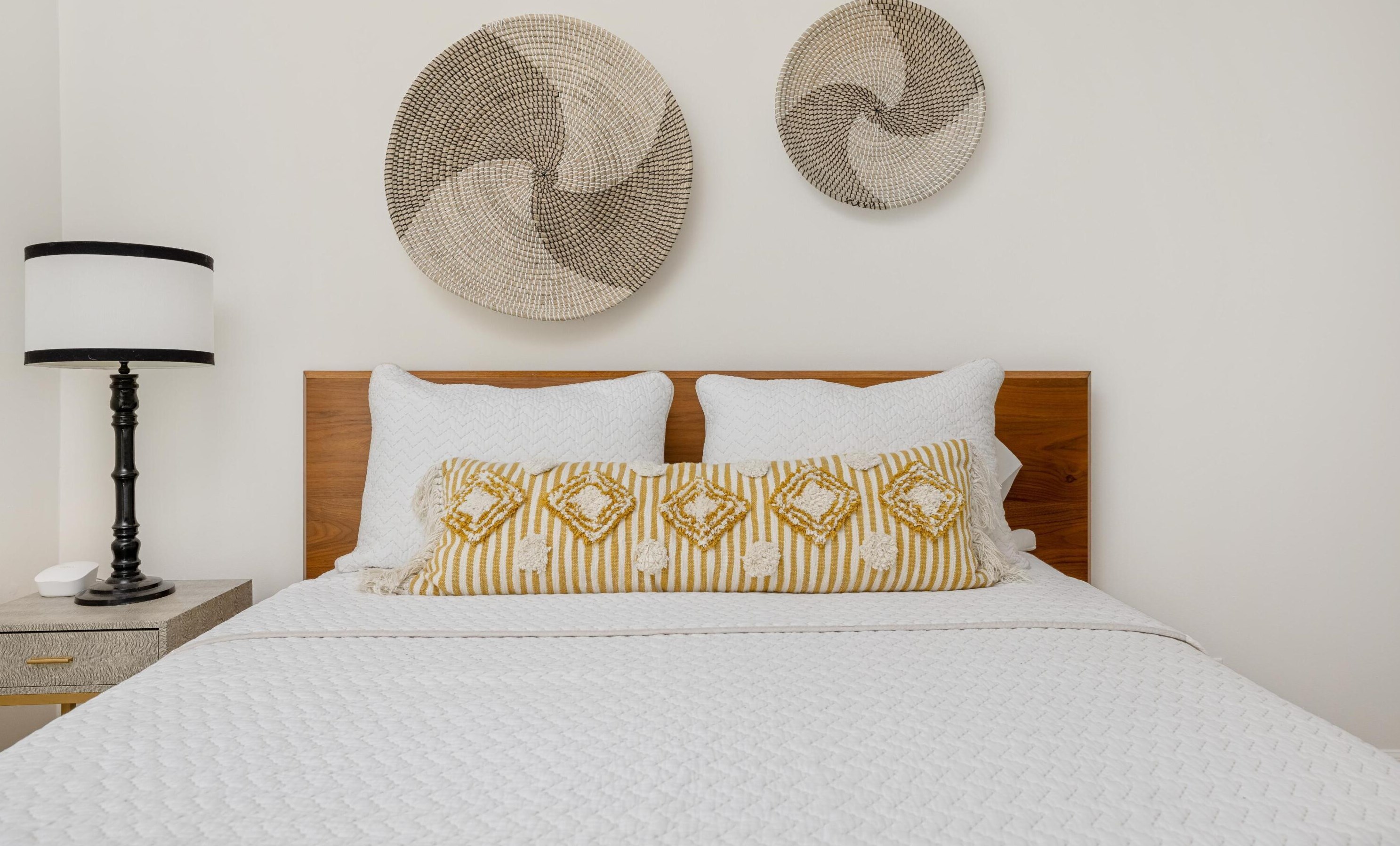 17 Poulnot Ln, Charleston SC  29401-6912 exterior