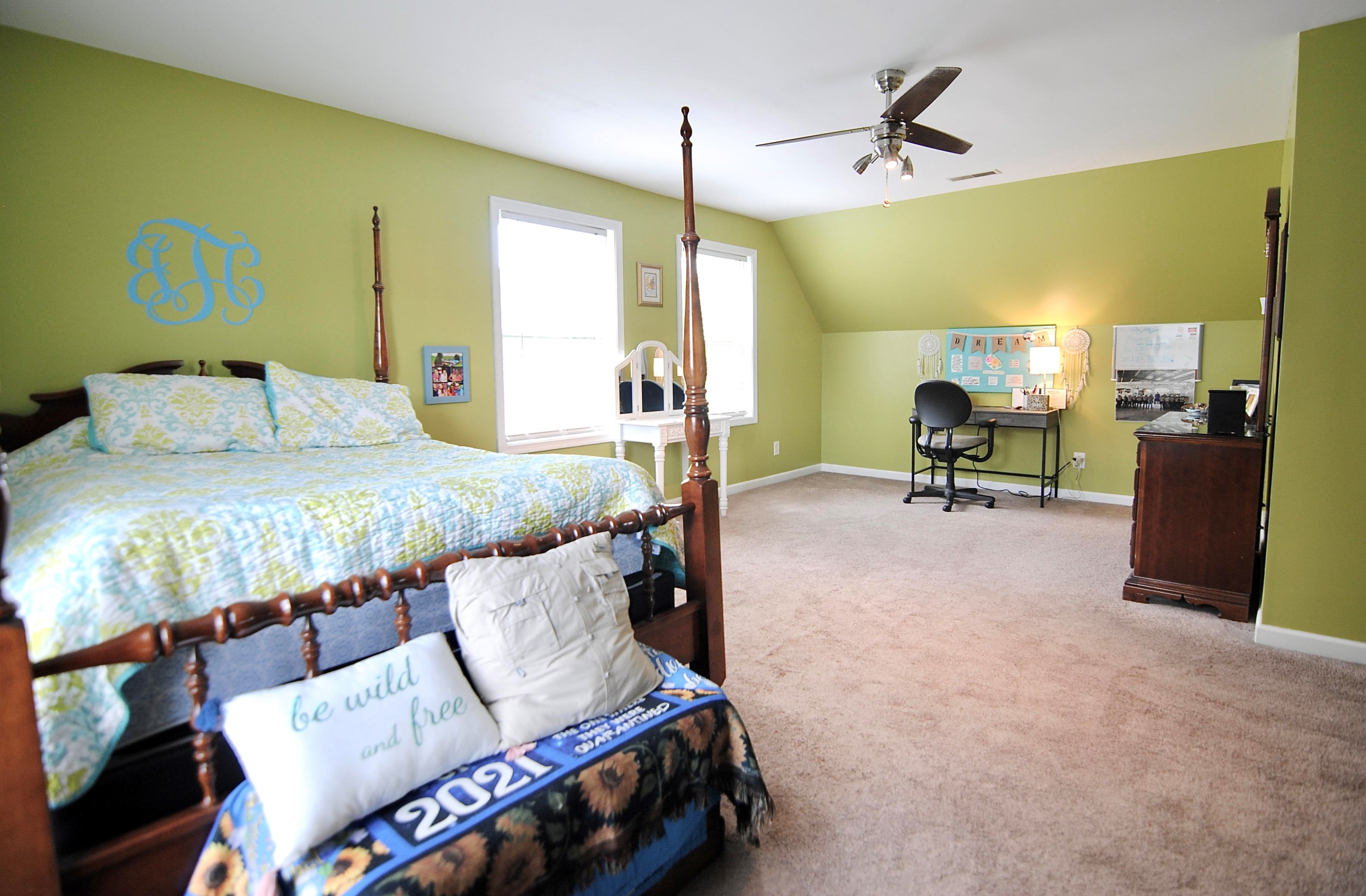205 Shelby Shea Ln, Moncks Corner SC  29461-8837 exterior