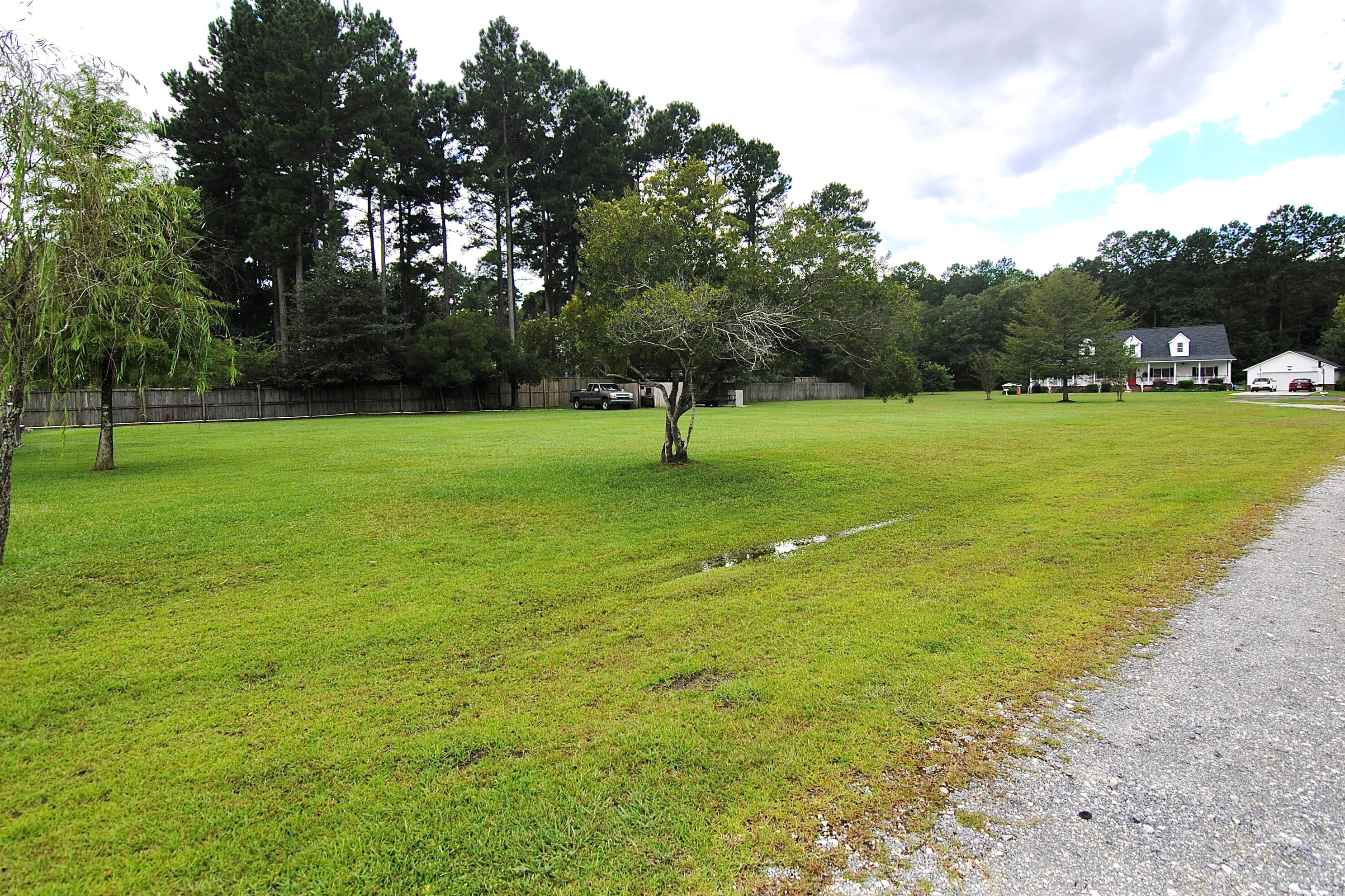 205 Shelby Shea Ln, Moncks Corner SC  29461-8837 exterior