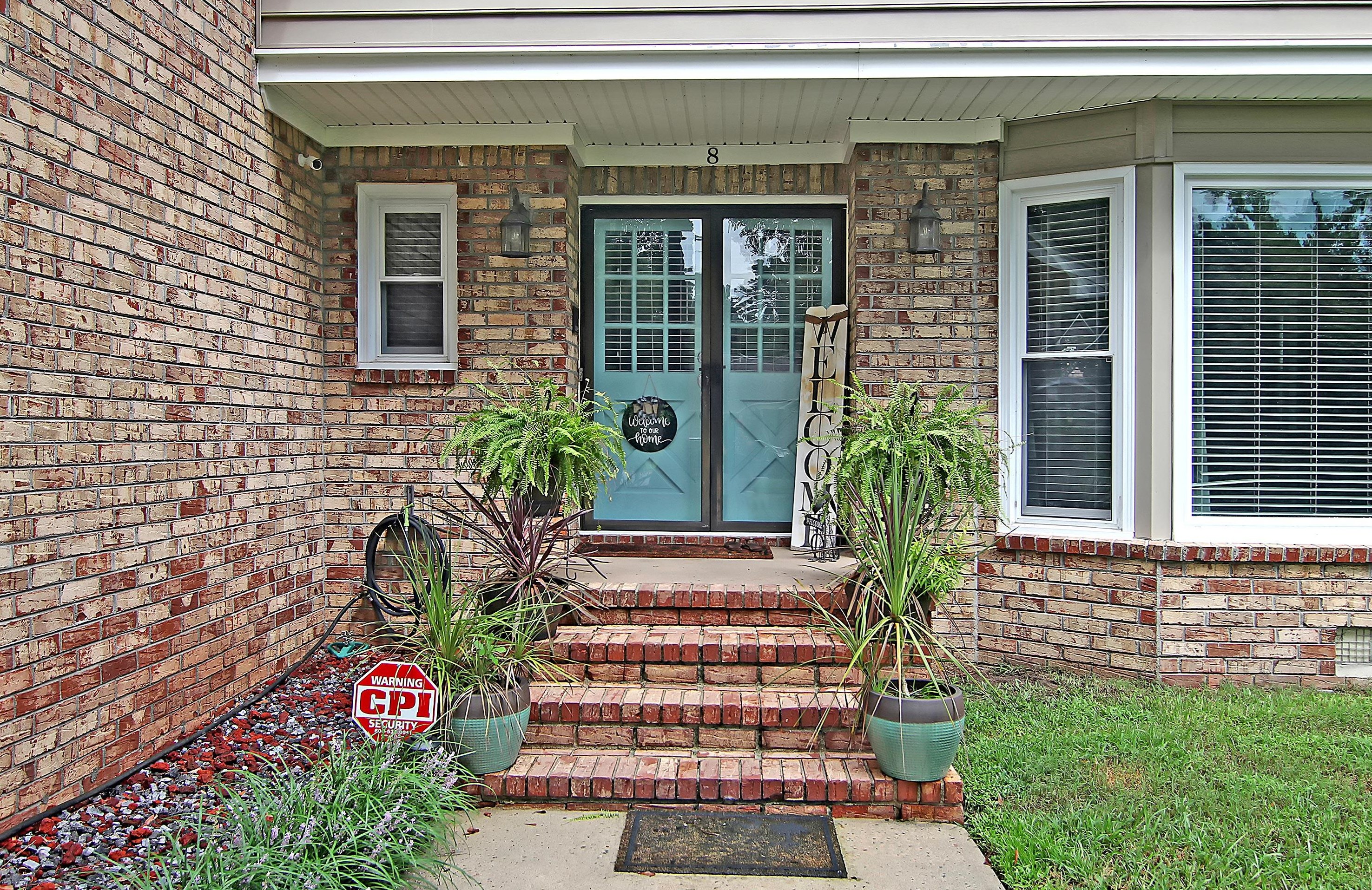 8 Tripoli Ct, Charleston SC  29410-8637 exterior