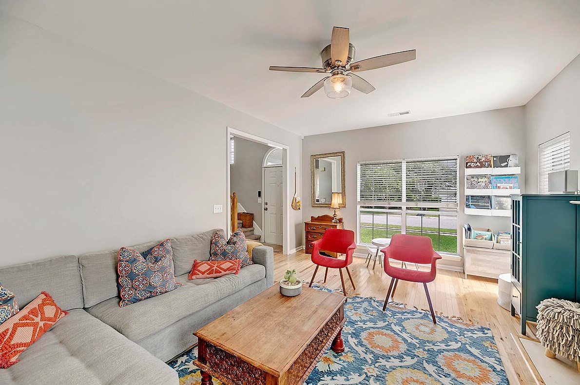 1719 Crystal Lk Dr, Charleston SC 29412-8279 exterior