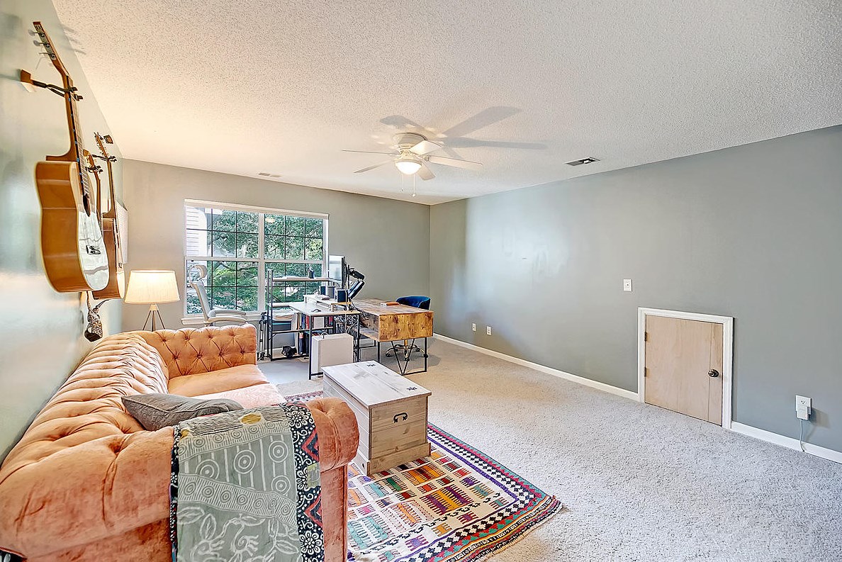 1719 Crystal Lk Dr, Charleston SC 29412-8279 exterior