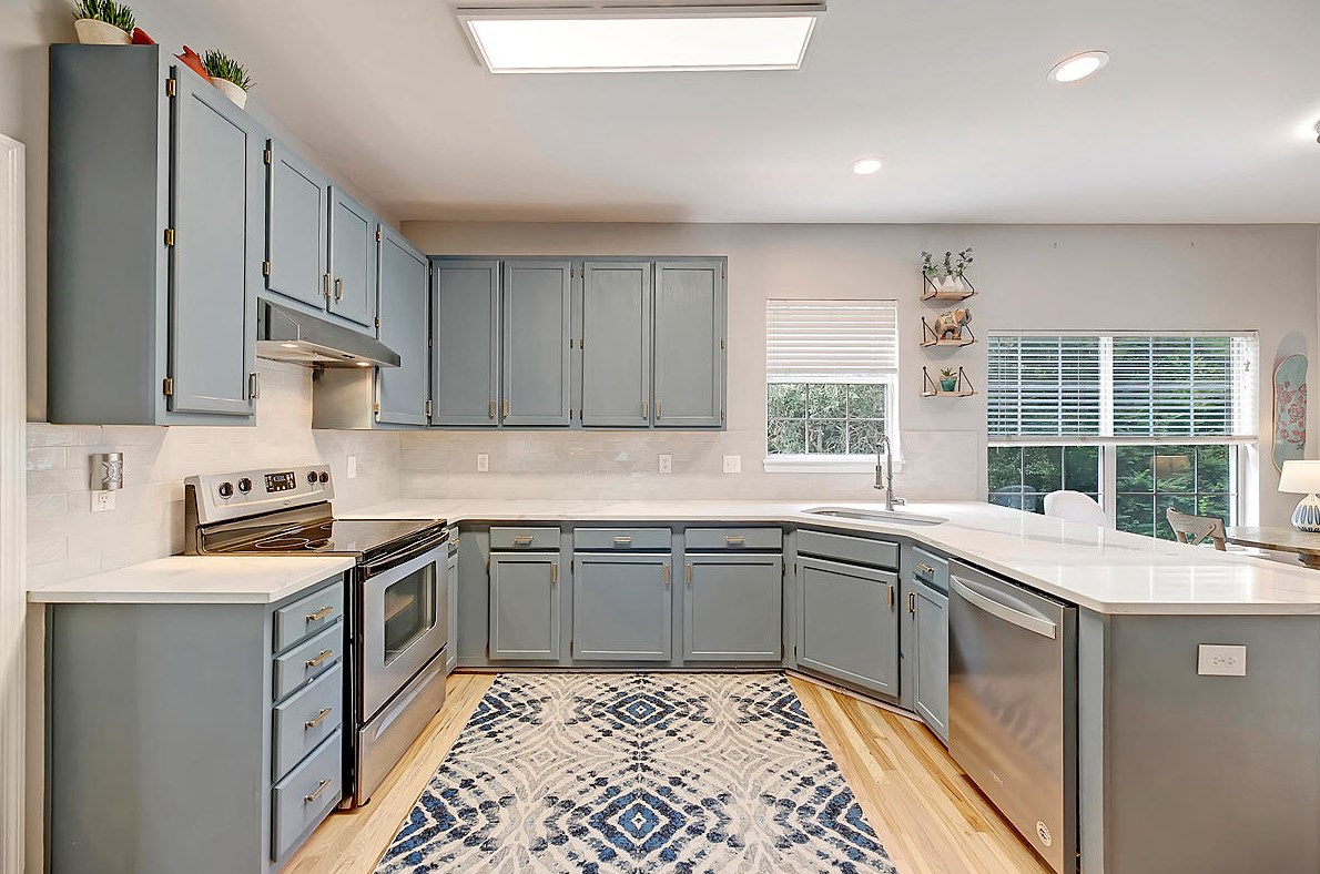 1719 Crystal Lk Dr, Charleston SC 29412-8279 exterior