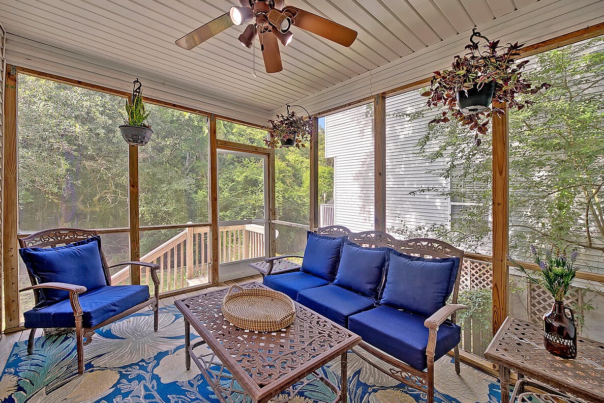 1719 Crystal Lk Dr, Charleston SC 29412-8279 exterior