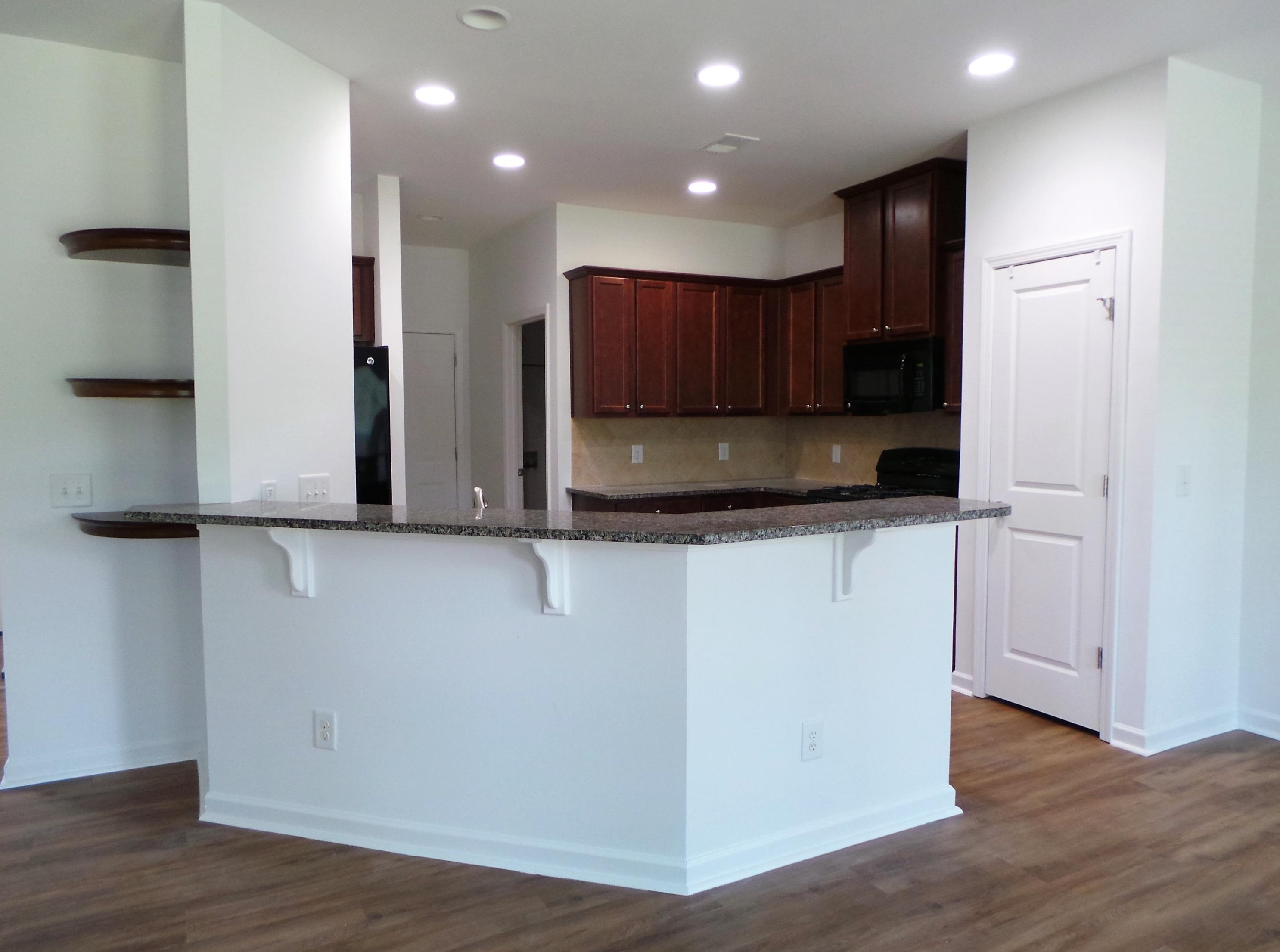 465 Whispering Breeze Ln, Summerville SC  29486 exterior