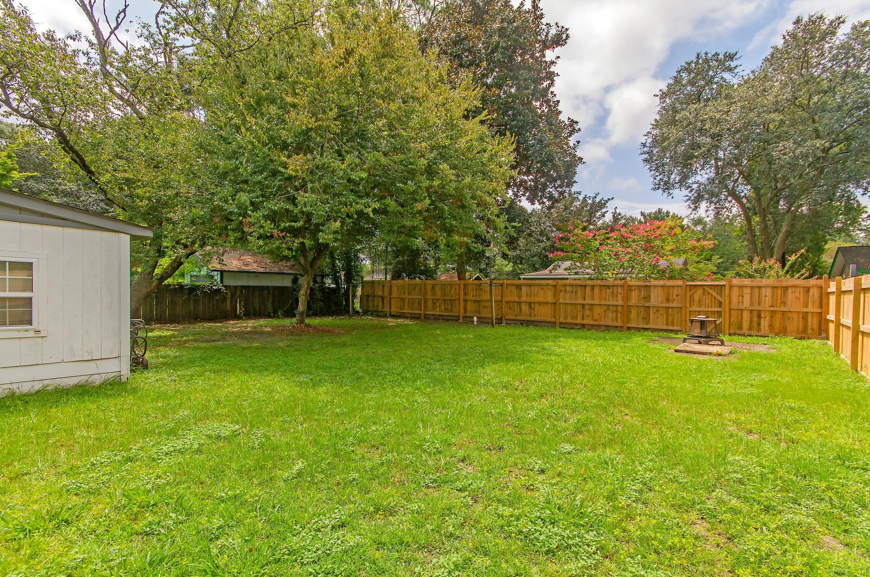 5819 Chaucer Dr, Charleston SC  29410-2723 exterior