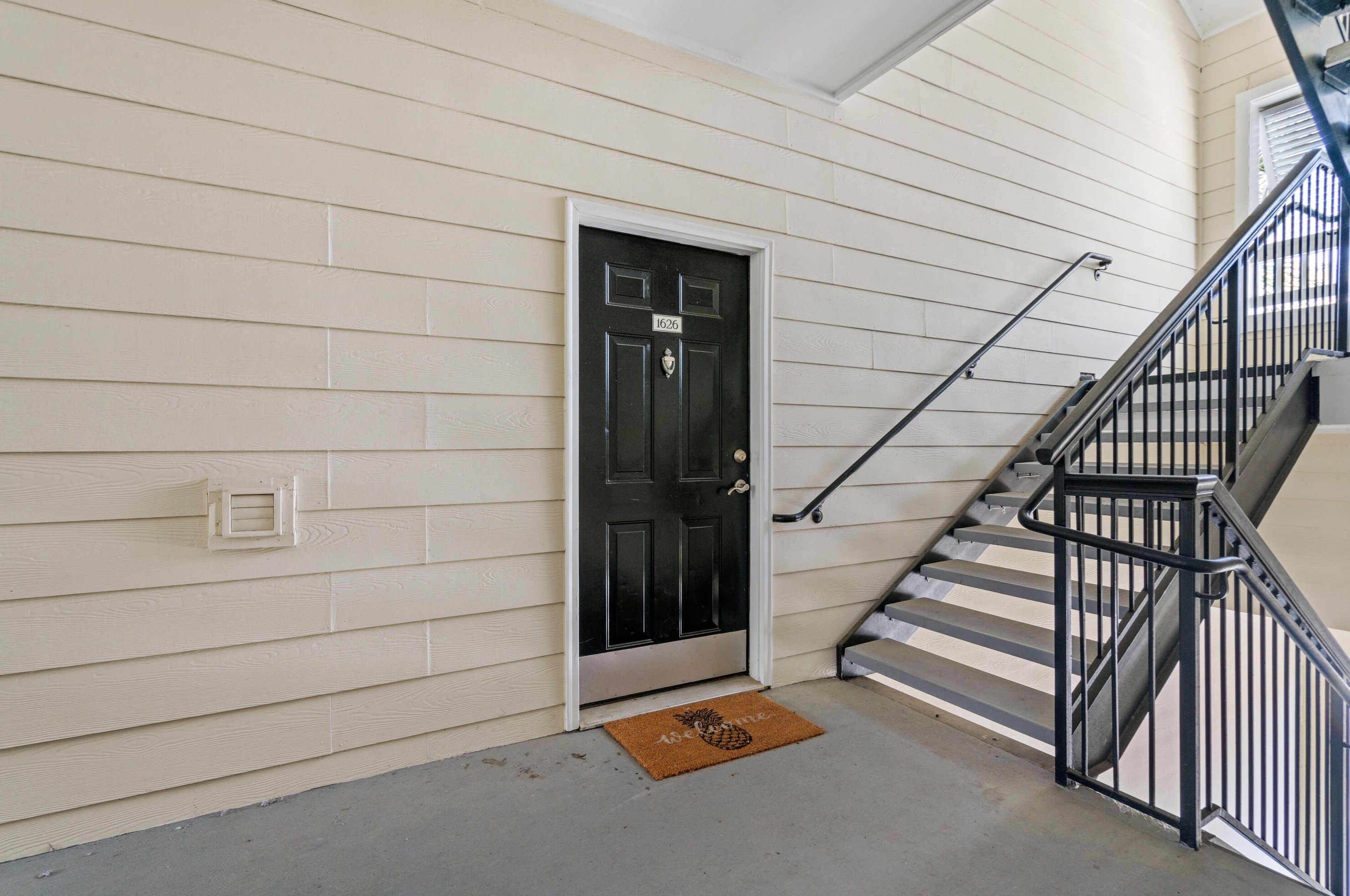 45 Sycamore Ave, Charleston SC  29407-6710 exterior