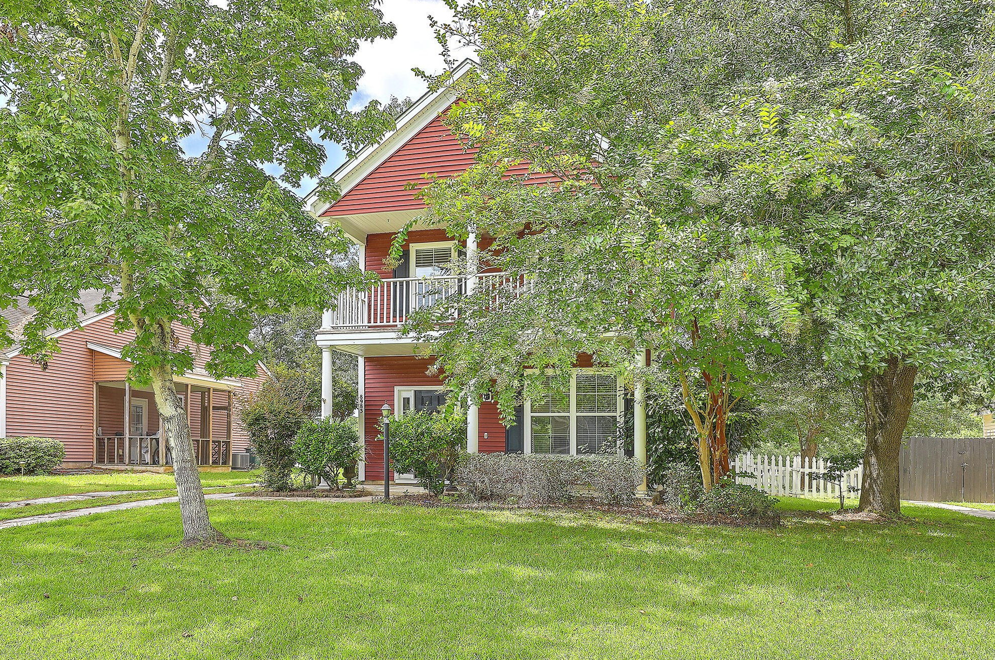 8983 Planters Row Ln, Summerville SC  29485-8968 exterior