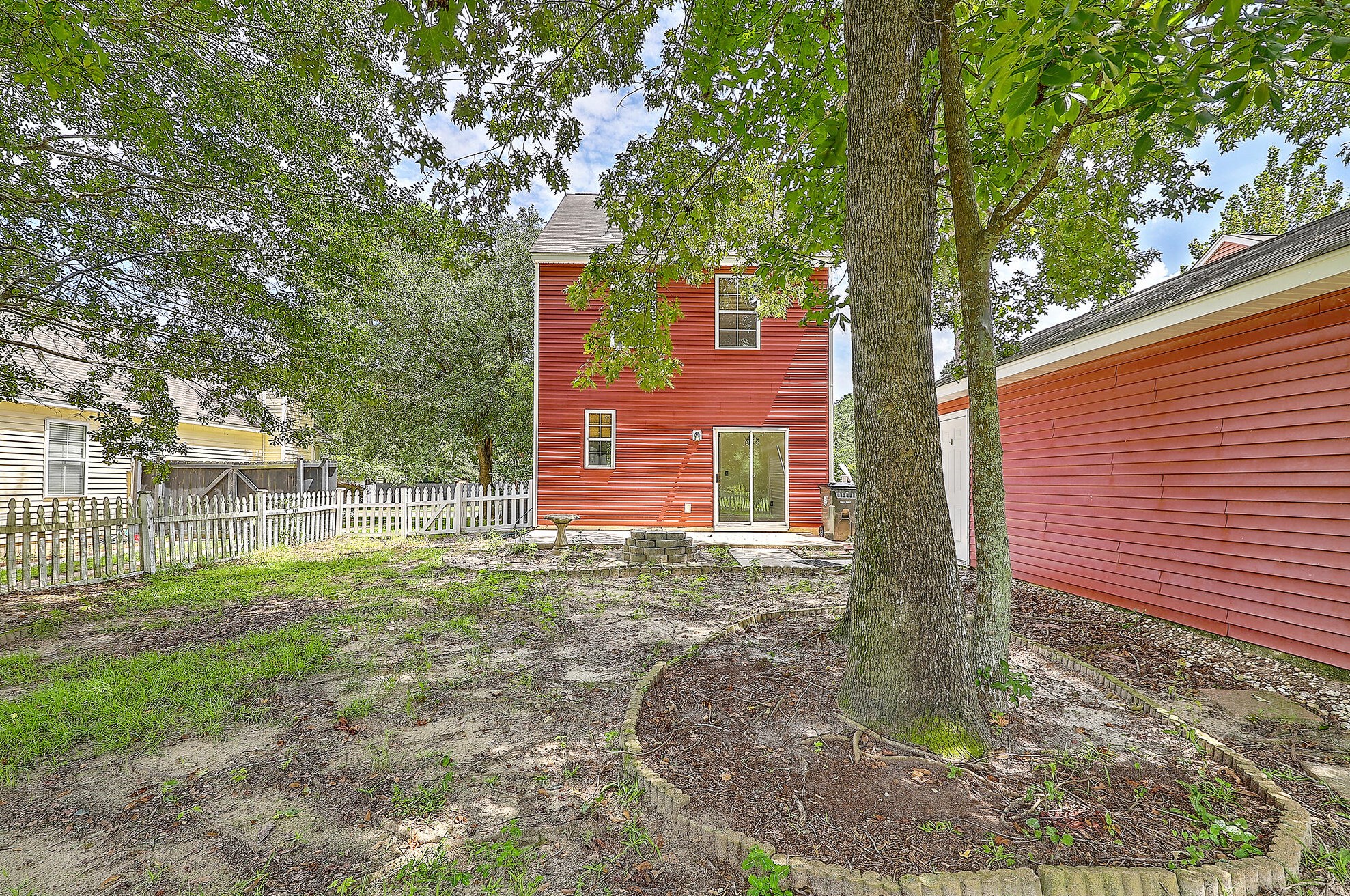 8983 Planters Row Ln, Summerville SC  29485-8968 exterior