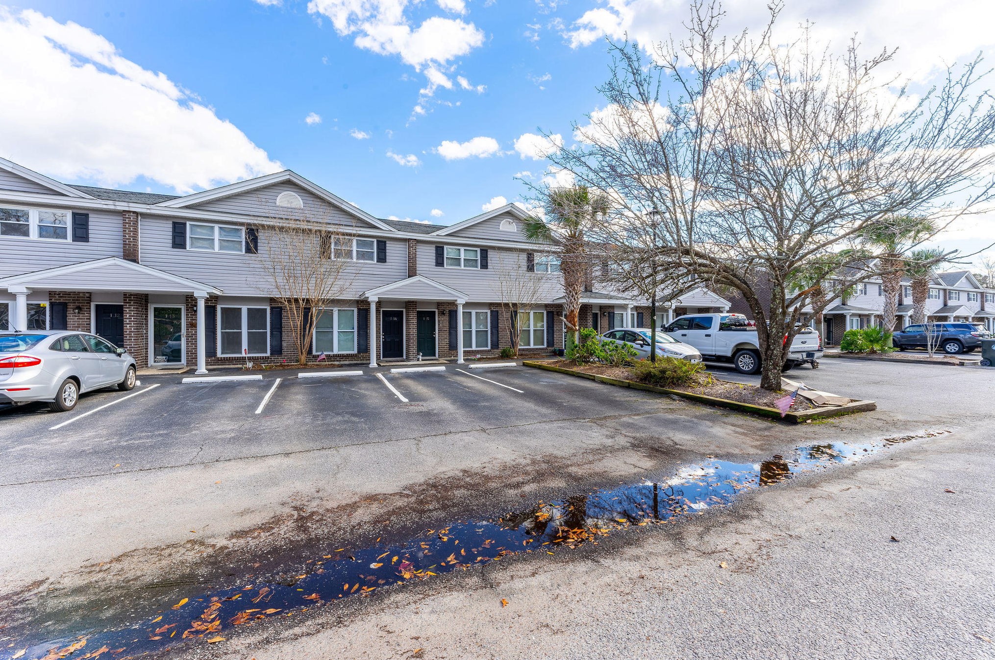 1713 Boone Hall Dr, Charleston SC  29407-3027 exterior