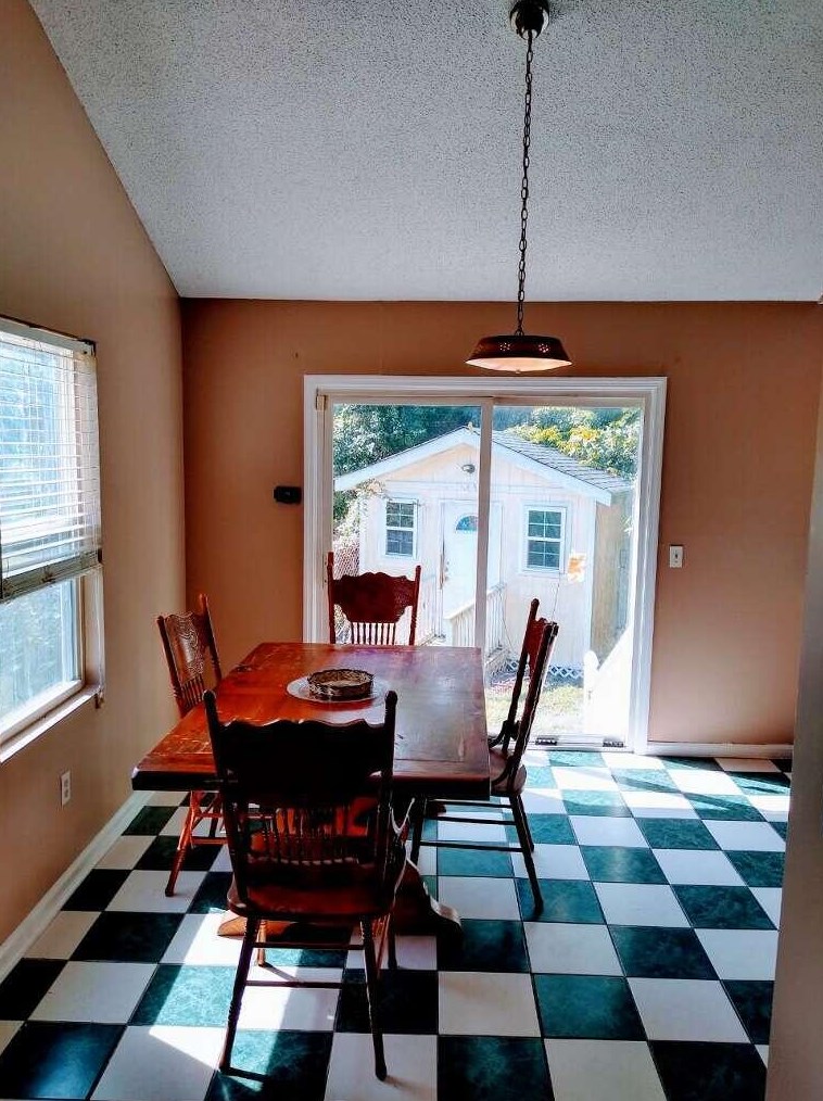 1011 Limerick Dr, Moncks Corner SC  29461-3691 exterior