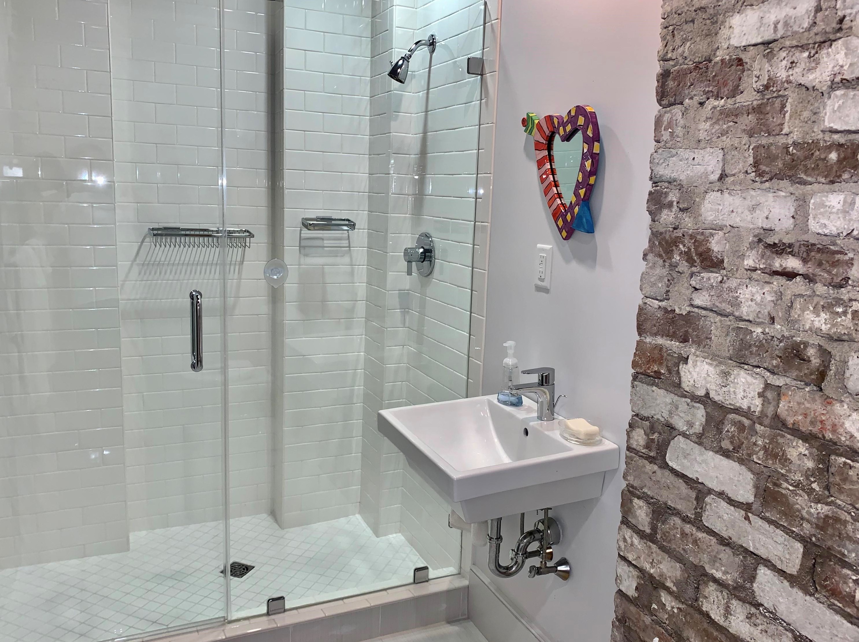 28 Charlotte St, Charleston SC 29403-6613 exterior