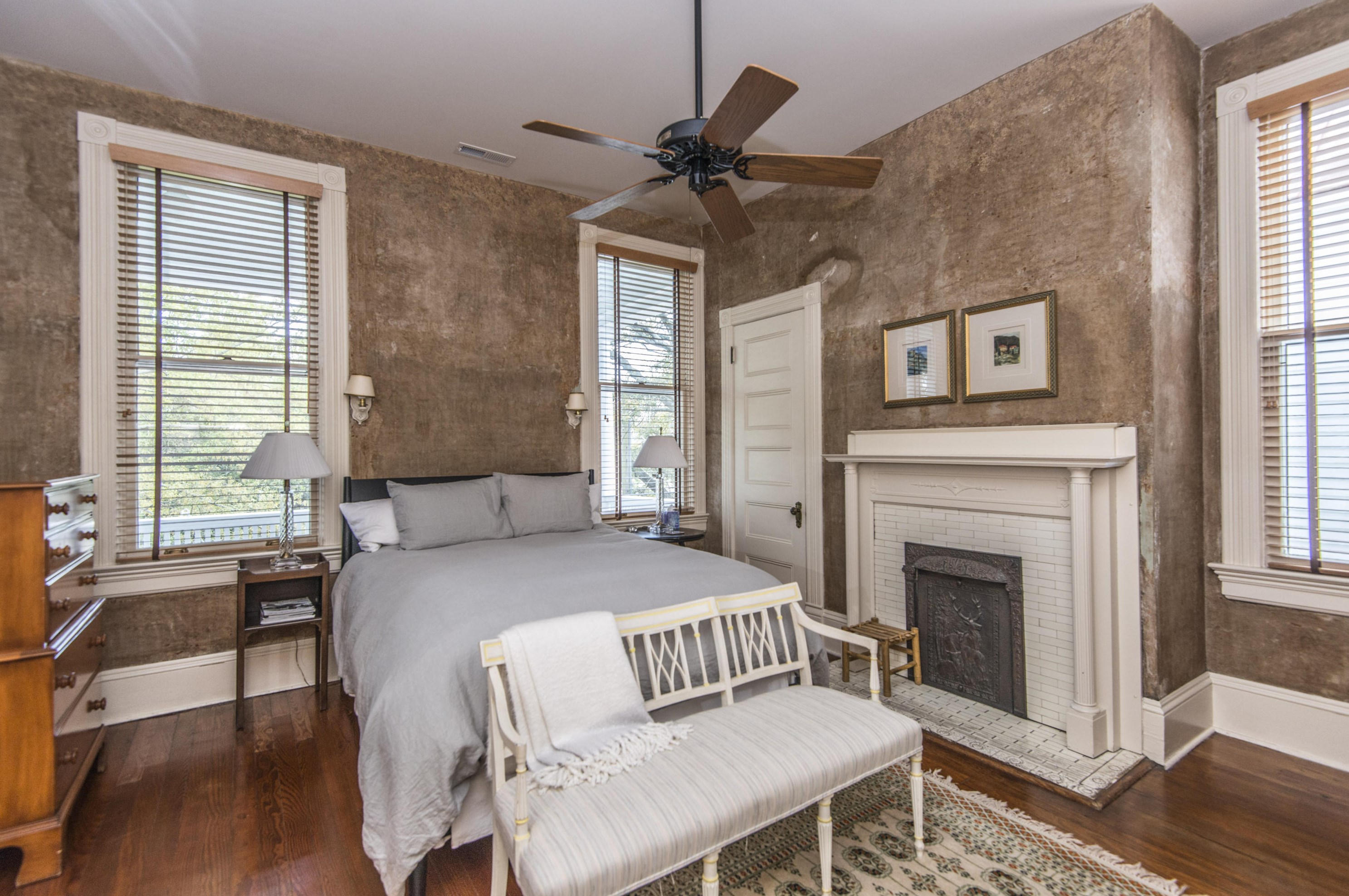 28 Charlotte St, Charleston SC 29403-6613 exterior