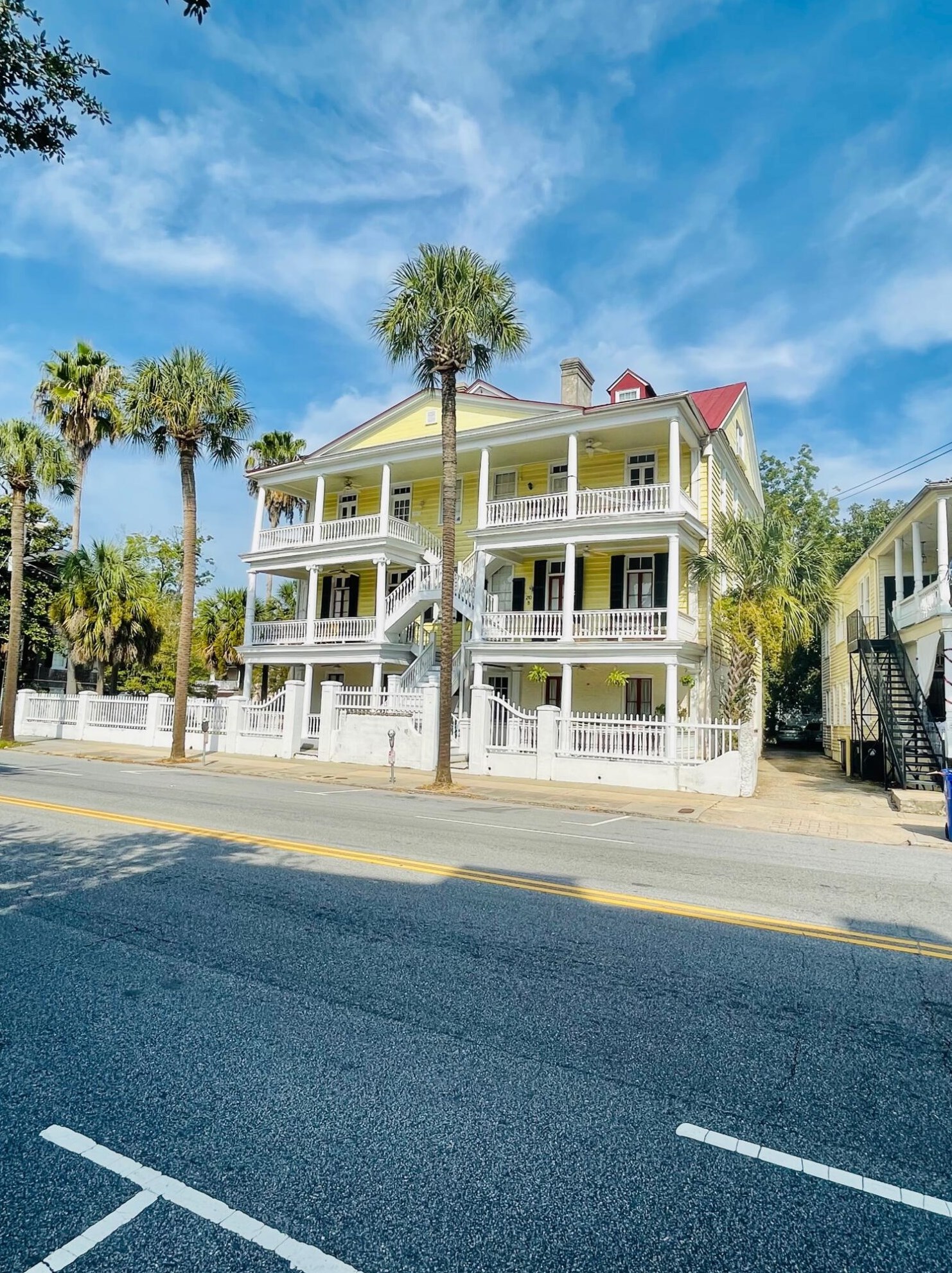 210 Calhoun St, Charleston SC  29401-3521 exterior