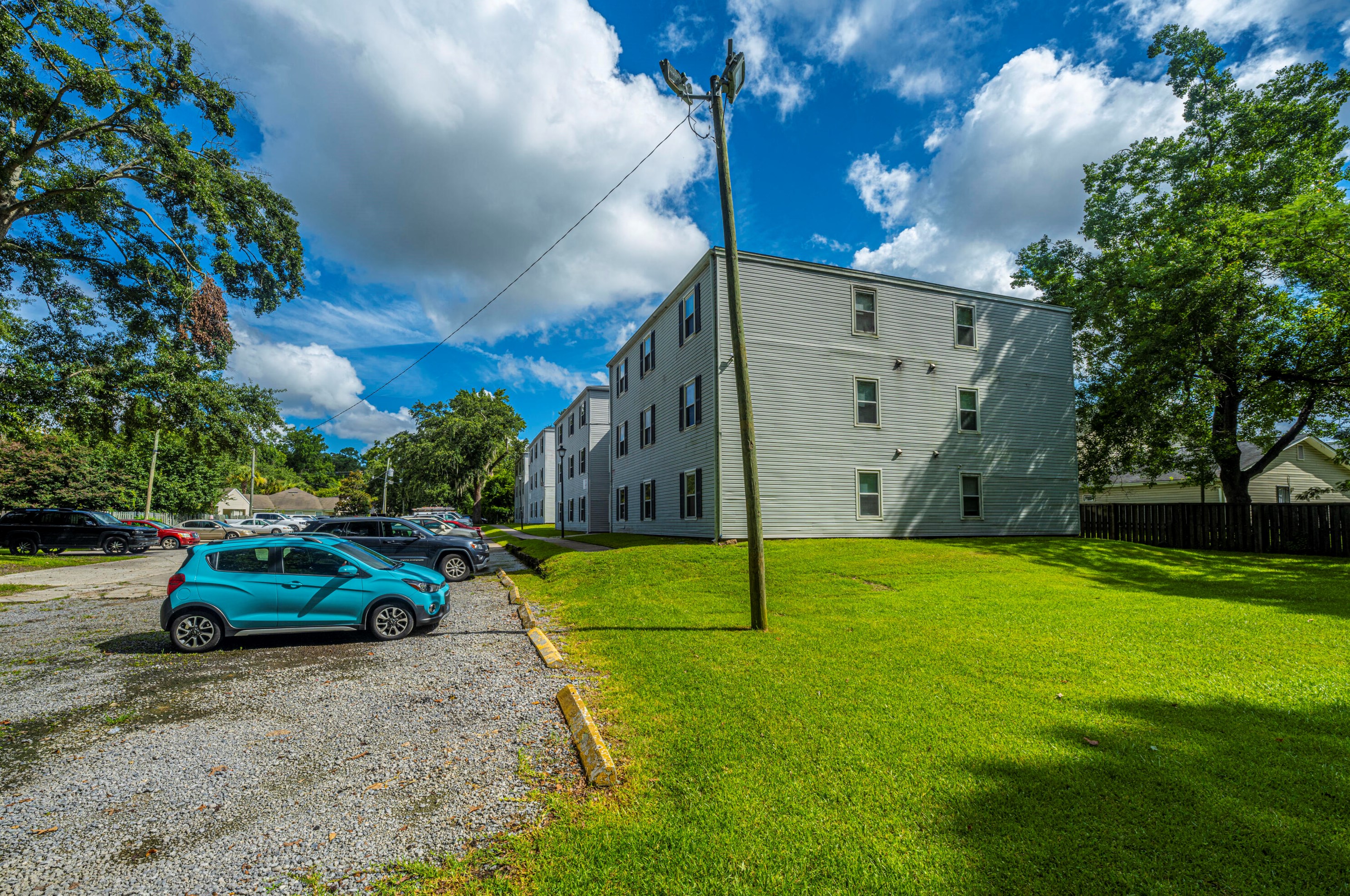 1251 Sumner Ave, Charleston SC 29406-3840 exterior