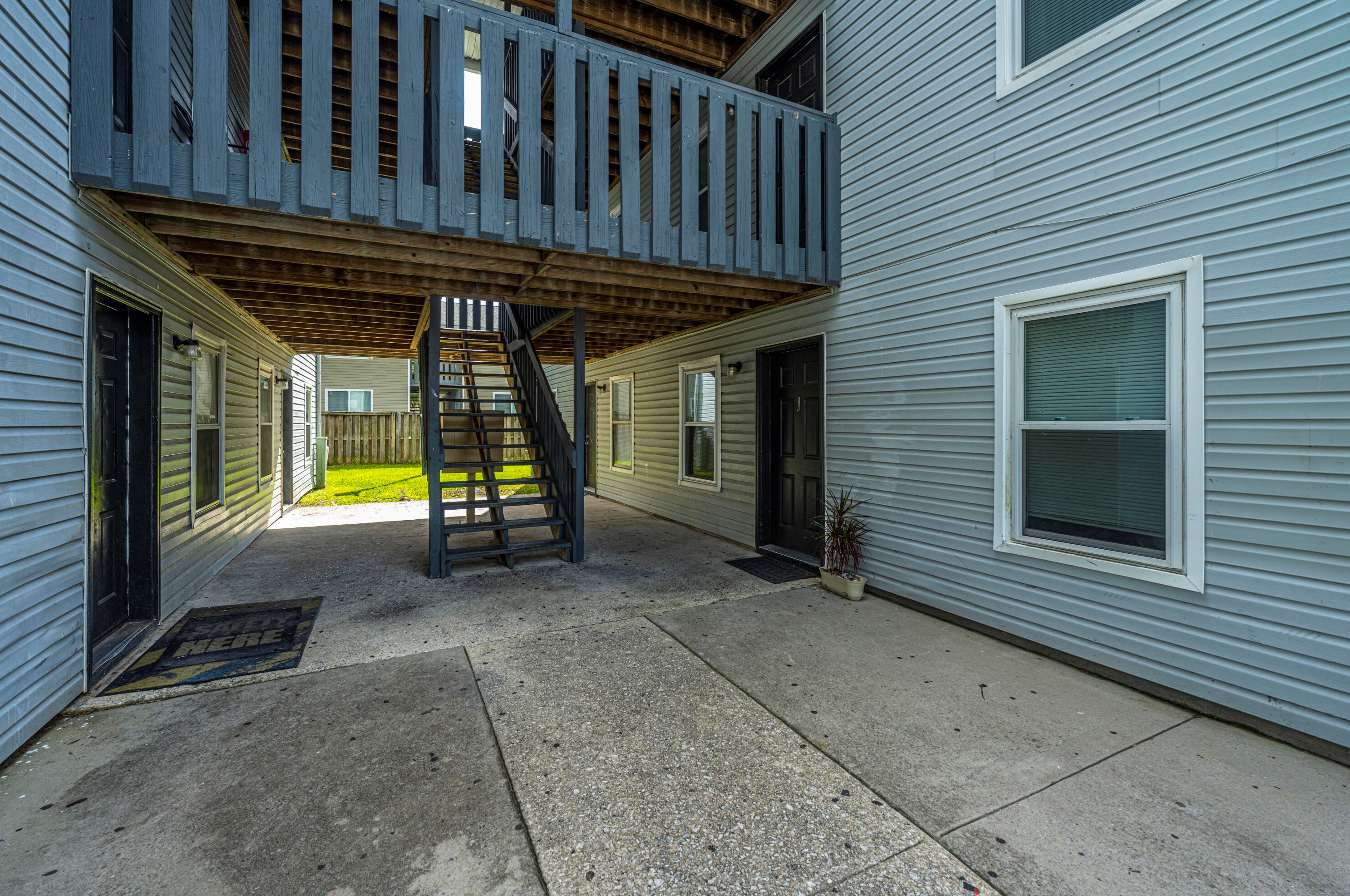 1251 Sumner Ave, Charleston SC 29406-3840 exterior