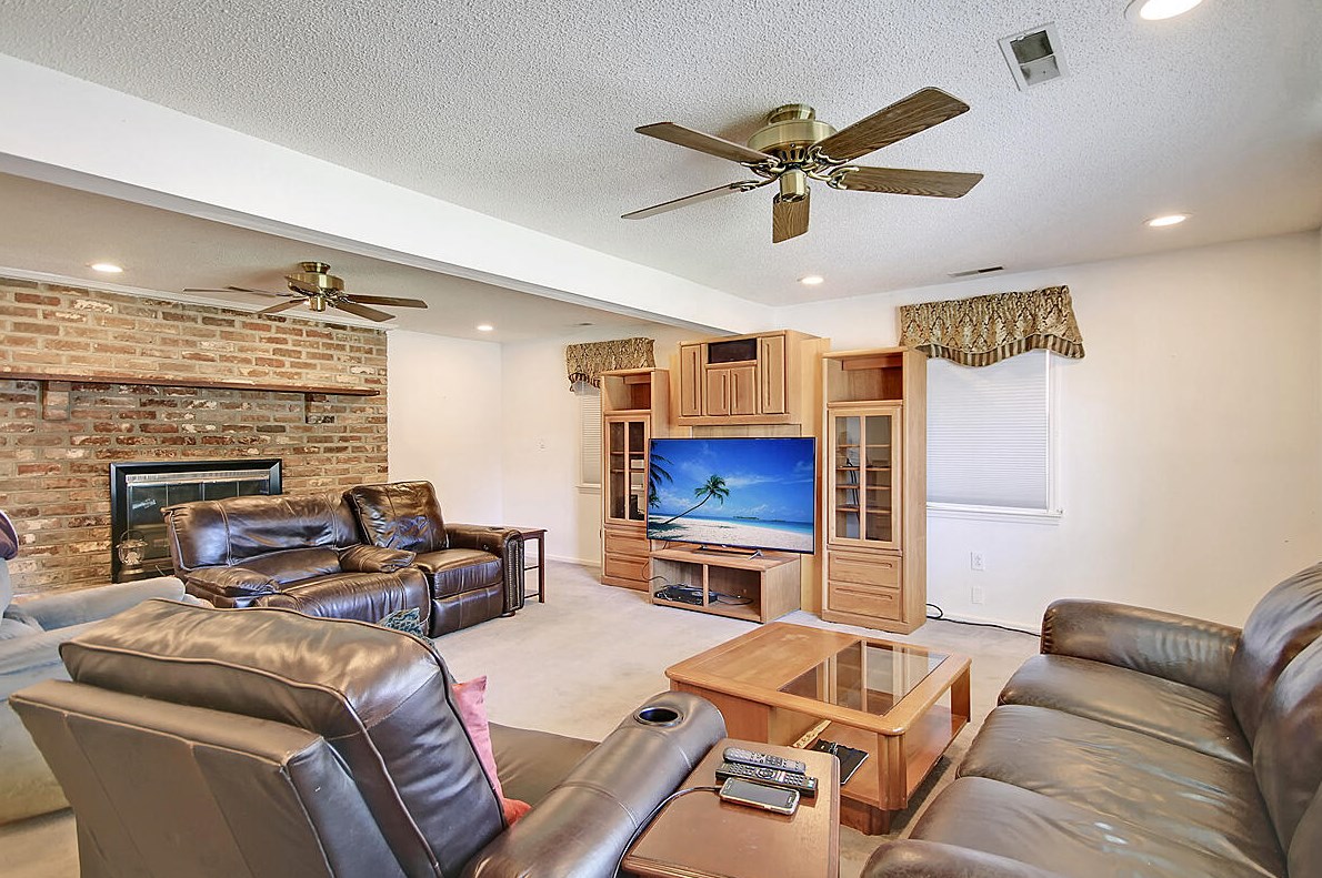 2234 Parsonage Rd, Charleston SC 29414-6307 exterior