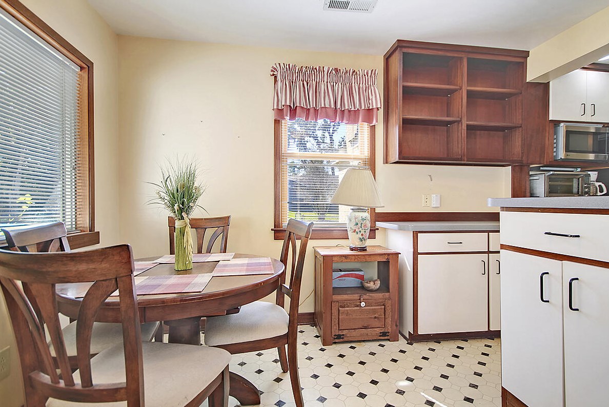 2234 Parsonage Rd, Charleston SC 29414-6307 exterior