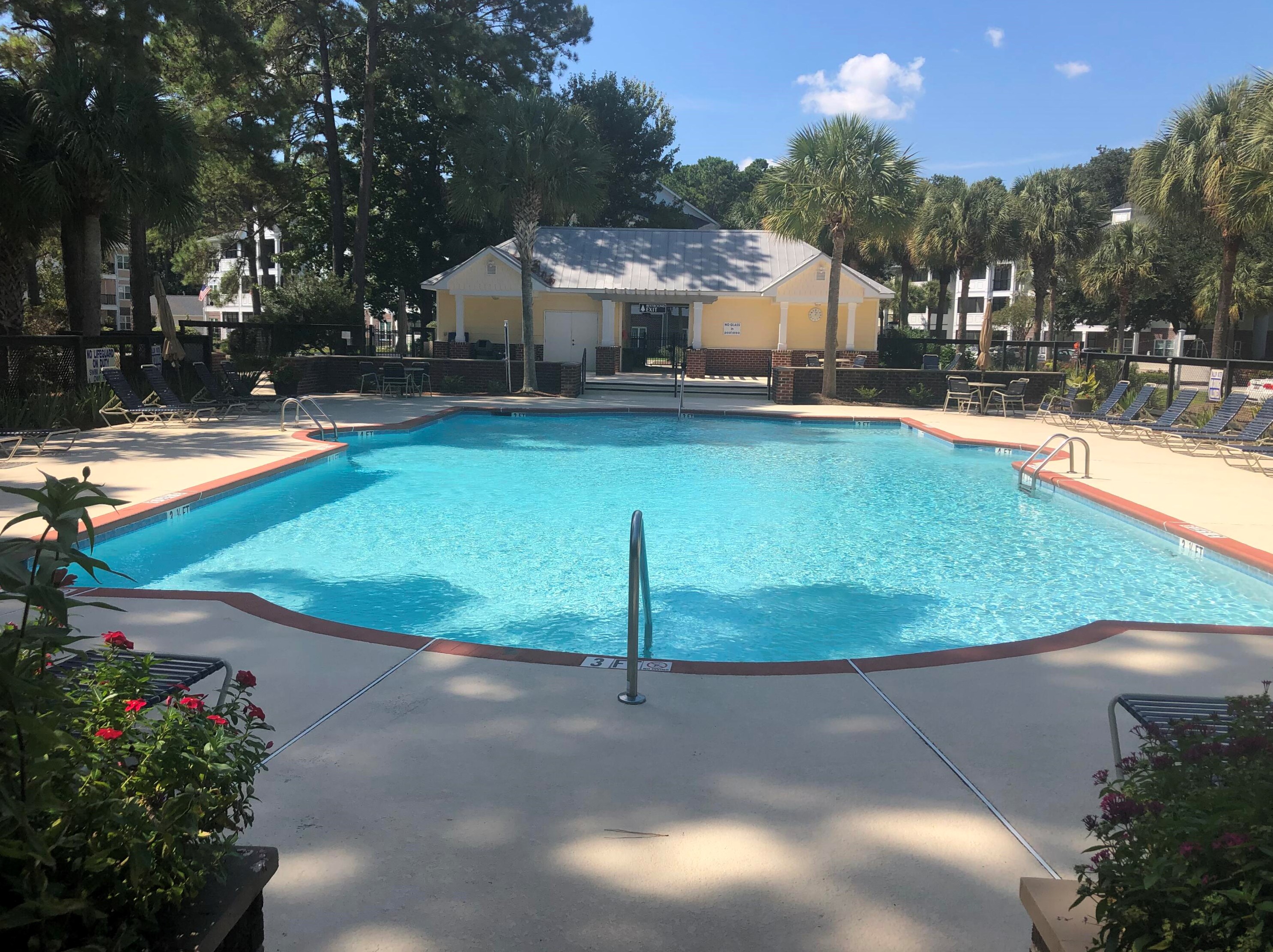 1025 Riverland Woods Pl, Charleston SC  29412-4133 exterior